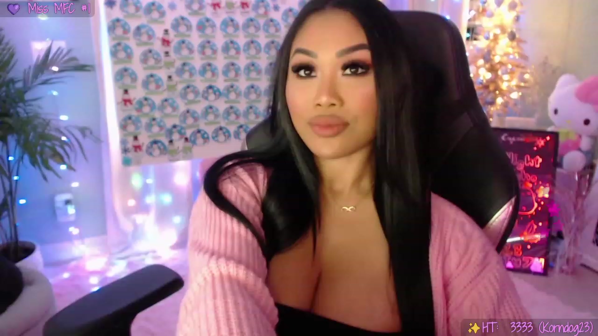 Gallery image thumbnail from SinCityVEE's myfreecams stream on, 12/24/2022, 06:48 image 4 of 20
