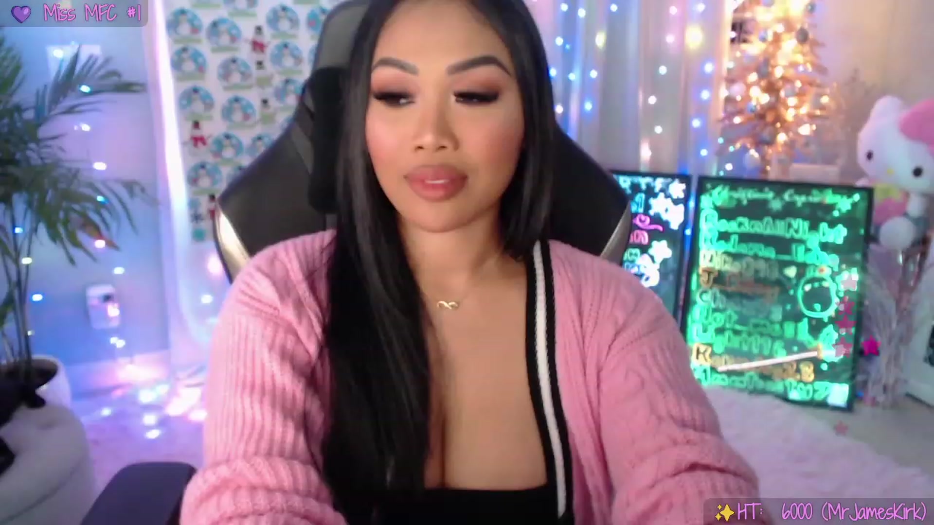Gallery image thumbnail from SinCityVEE's myfreecams stream on, 12/24/2022, 06:48 image 17 of 20