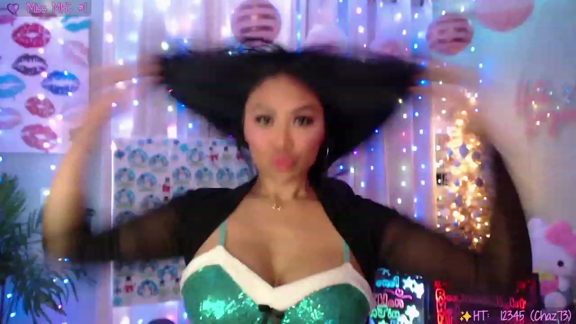 Gallery image thumbnail from SinCityVEE's myfreecams stream on, 12/26/2022, 06:10 image 13 of 20