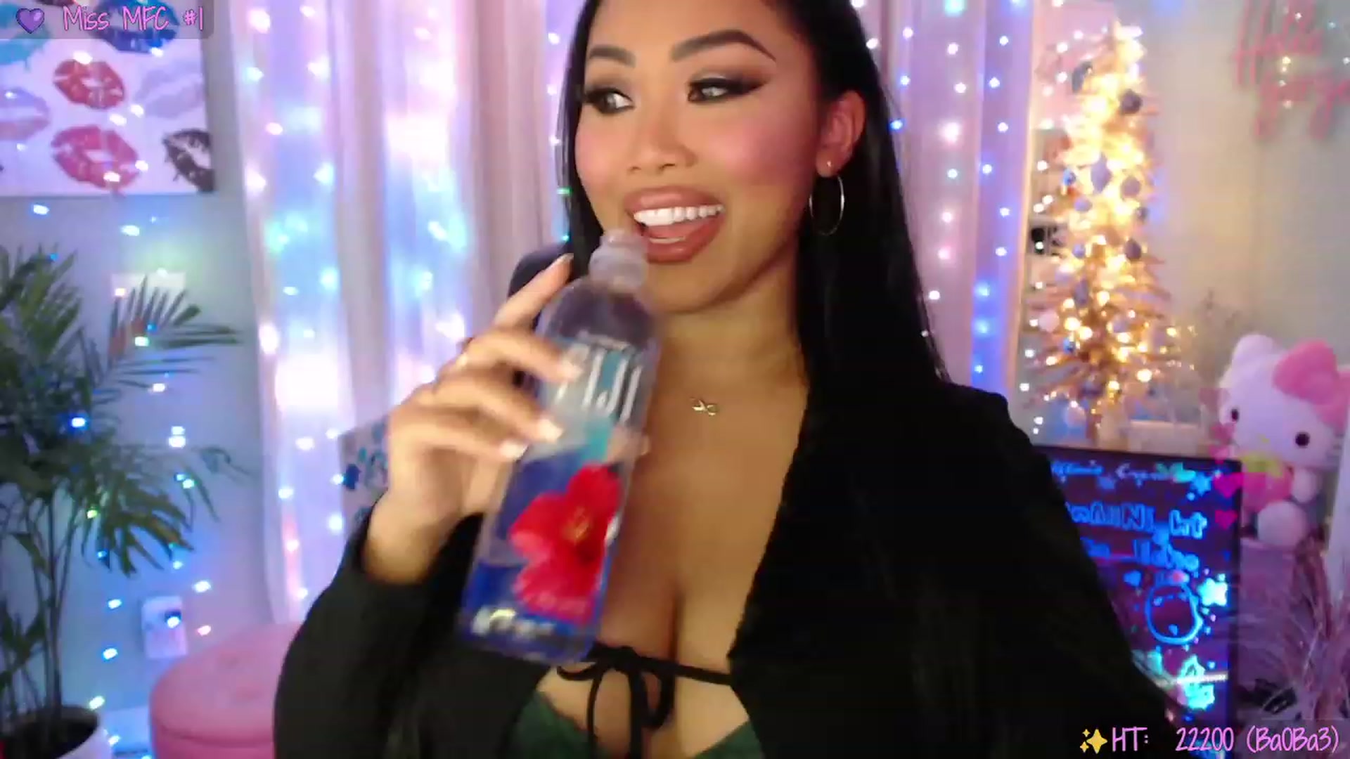 Gallery image thumbnail from SinCityVEE's myfreecams stream on, 12/31/2022, 05:56 image 7 of 20
