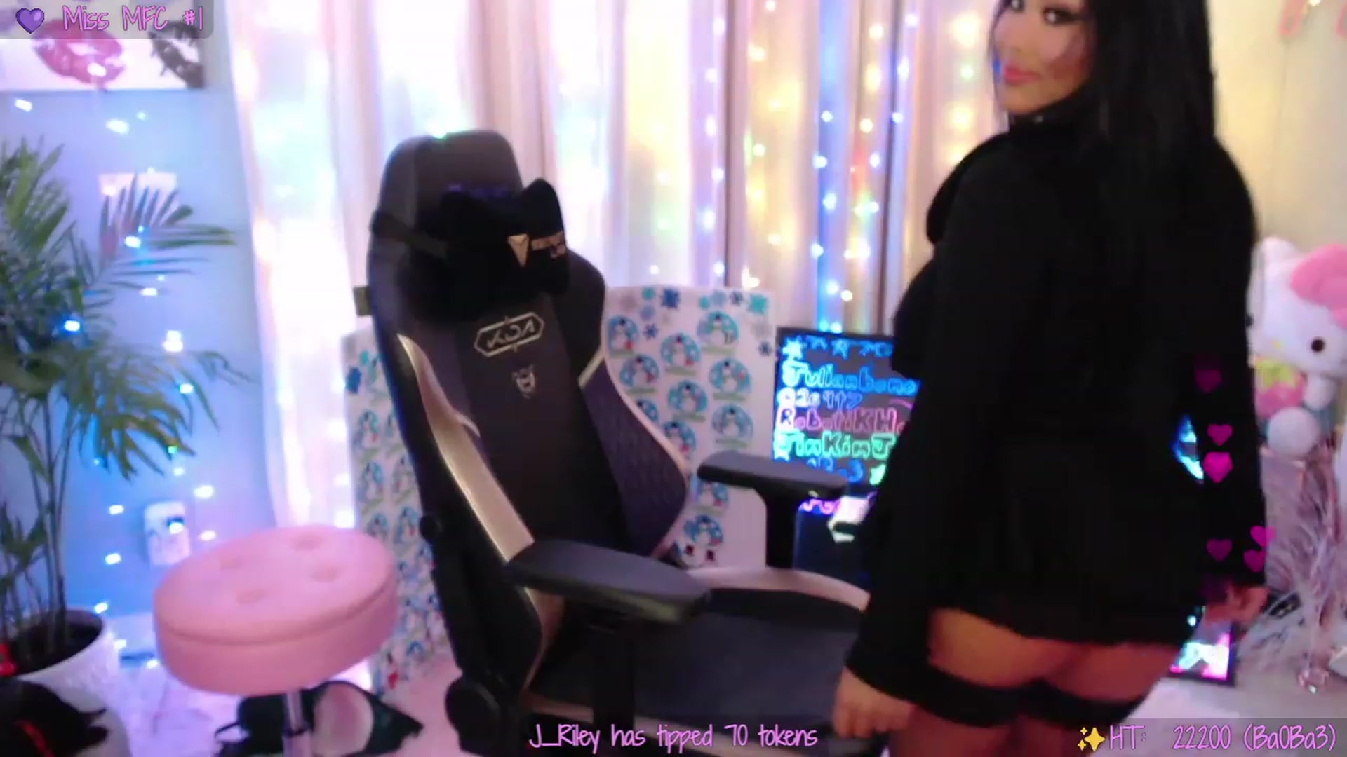 Gallery image thumbnail from SinCityVEE's myfreecams stream on, 12/31/2022, 08:21 image 6 of 20