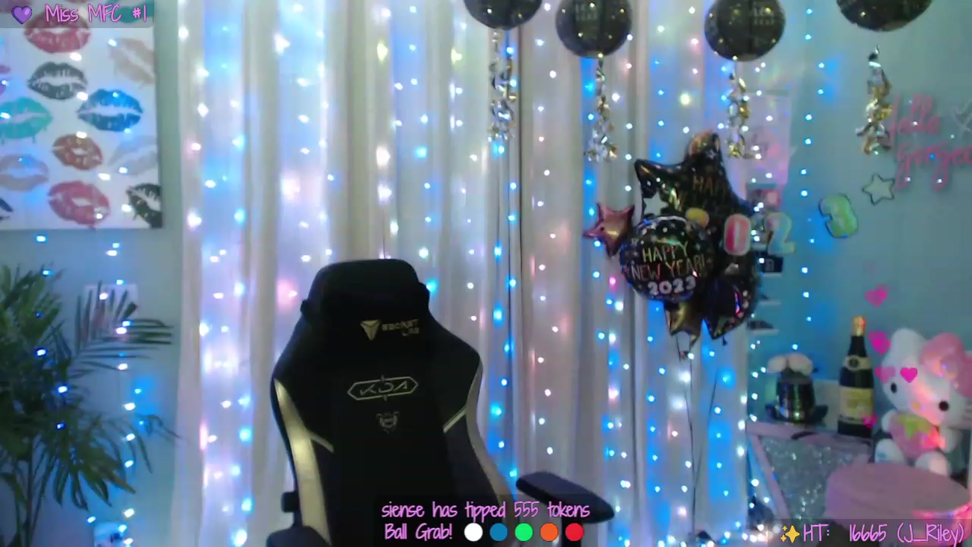 Gallery image thumbnail from SinCityVEE's myfreecams stream on, 01/01/2023, 05:53 image 20 of 20