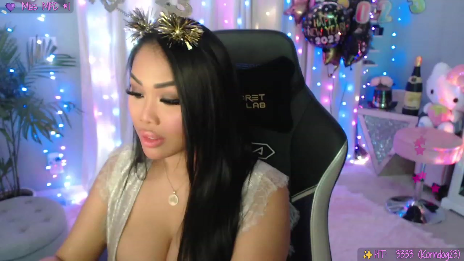 Gallery image thumbnail from SinCityVEE's myfreecams stream on, 01/01/2023, 05:53 image 12 of 20