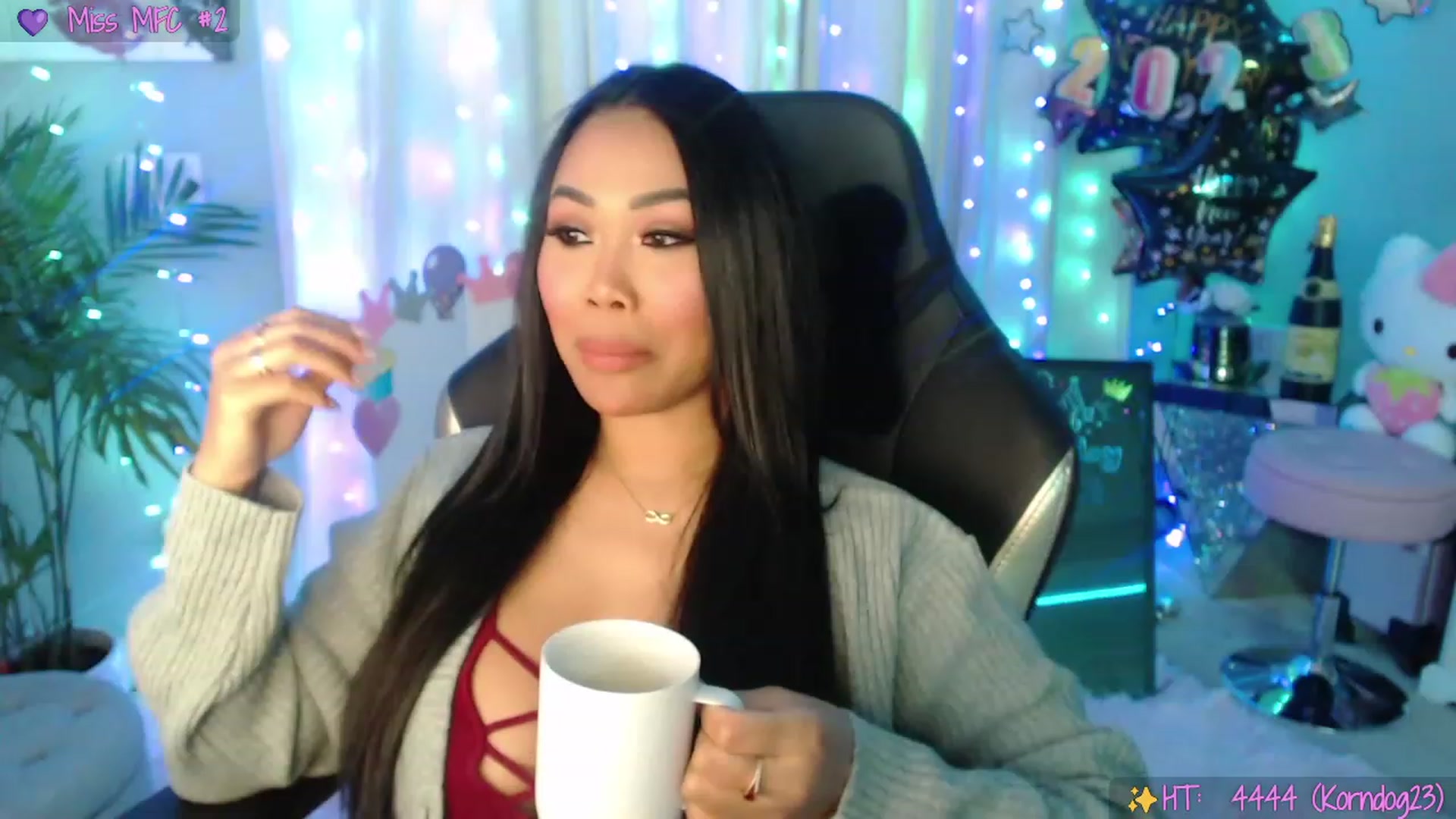 Gallery image thumbnail from SinCityVEE's myfreecams stream on, 01/03/2023, 05:35 image 1 of 20
