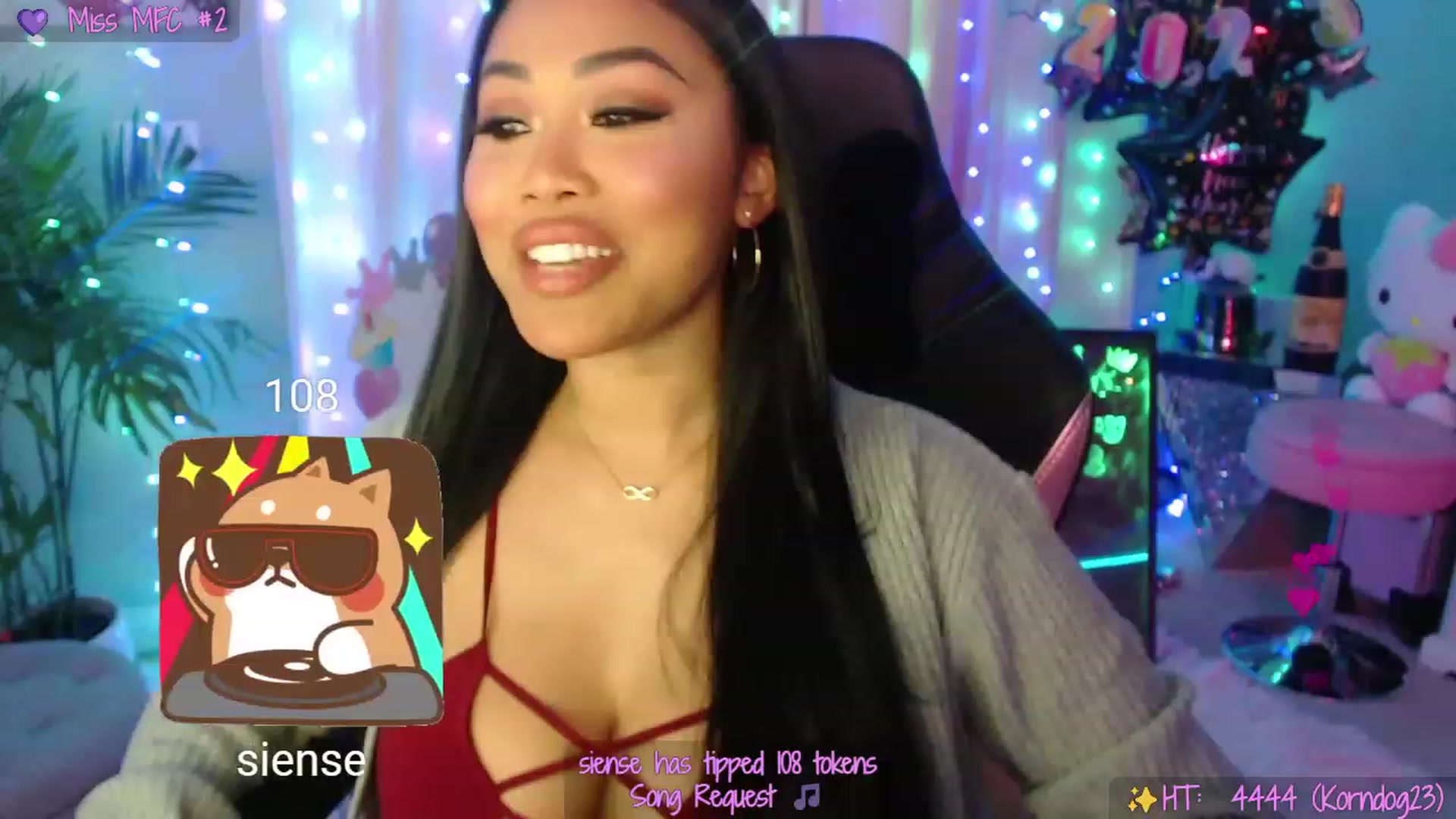Gallery image thumbnail from SinCityVEE's myfreecams stream on, 01/03/2023, 05:35 image 13 of 20