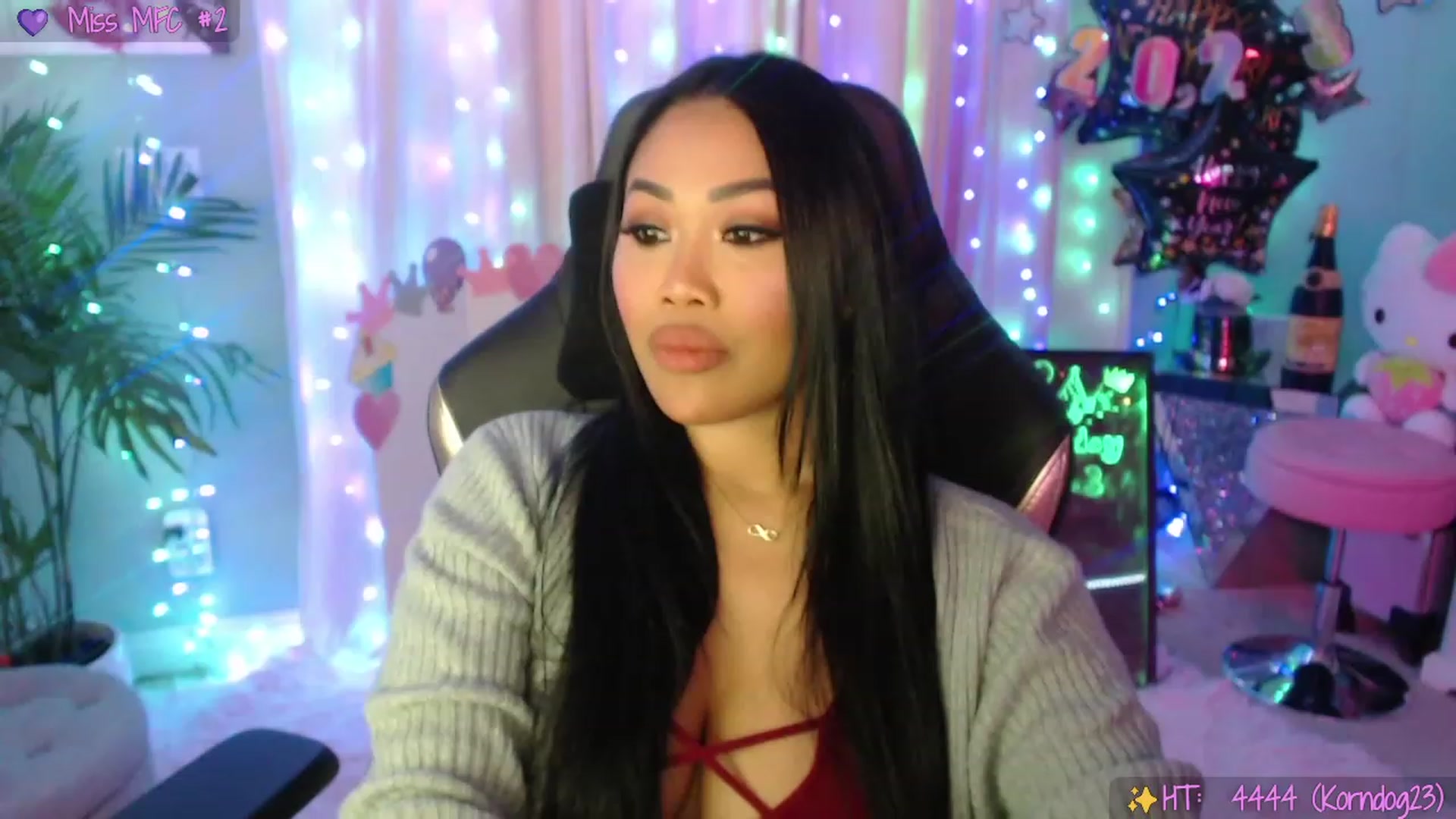 Gallery image thumbnail from SinCityVEE's myfreecams stream on, 01/03/2023, 05:35 image 4 of 20