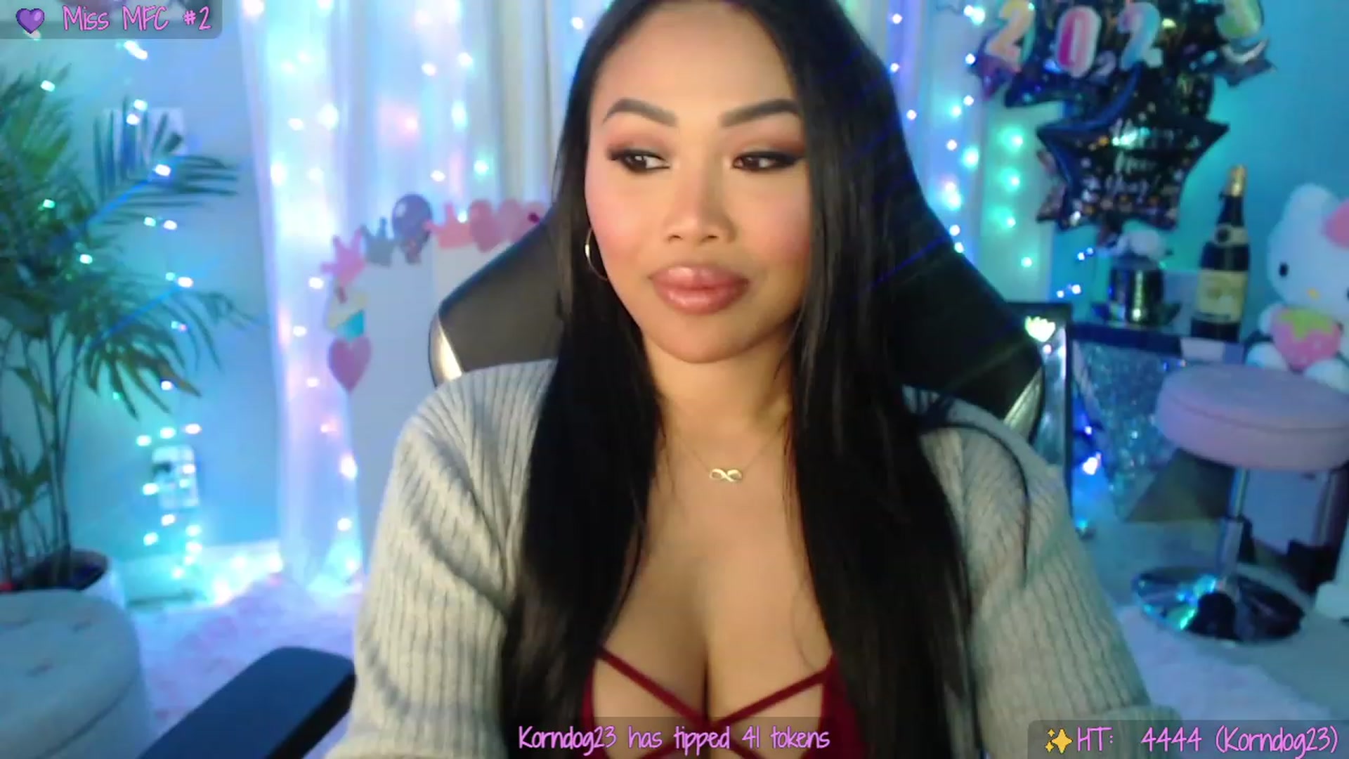 Gallery image thumbnail from SinCityVEE's myfreecams stream on, 01/03/2023, 05:35 image 12 of 20