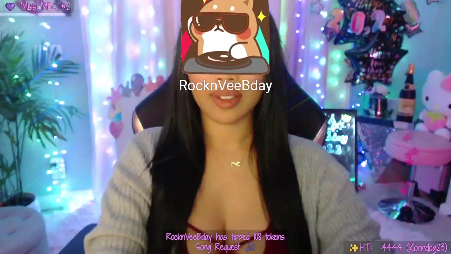 Gallery image thumbnail from SinCityVEE's myfreecams stream on, 01/03/2023, 05:35 image 6 of 20