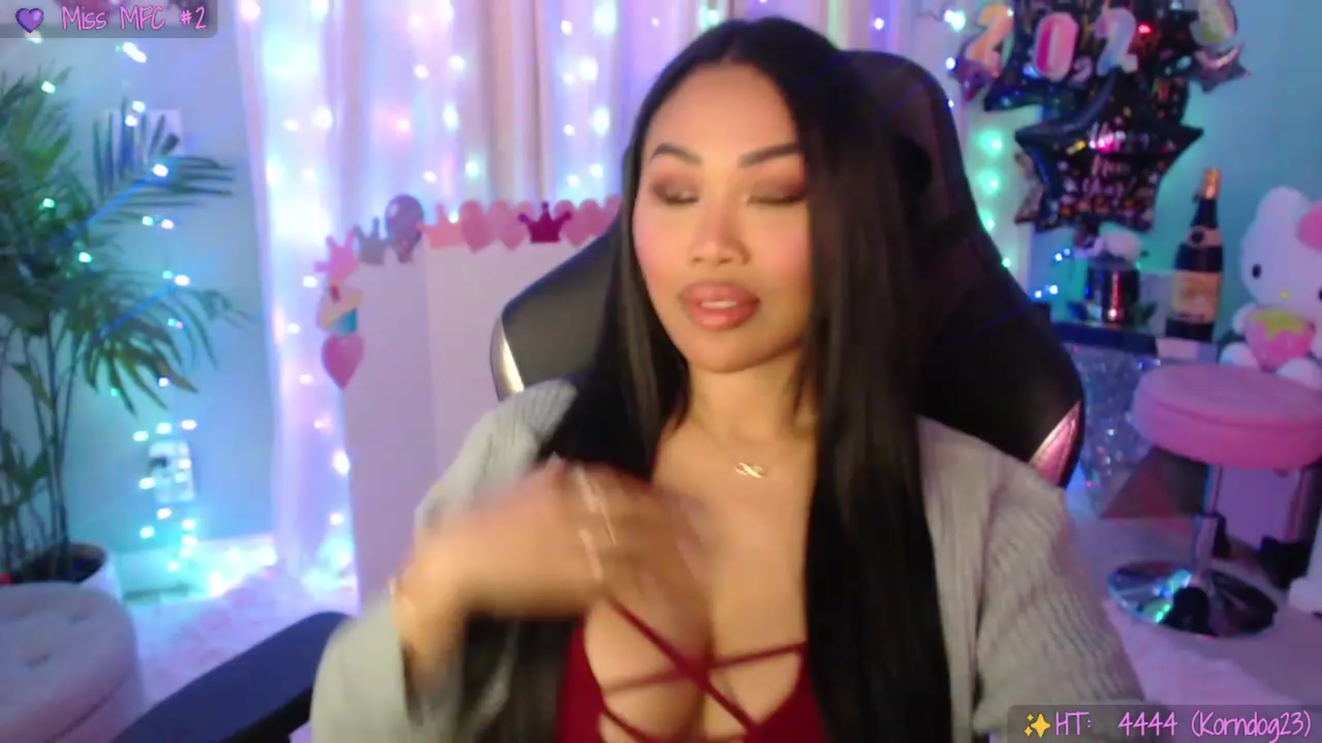 Gallery image thumbnail from SinCityVEE's myfreecams stream on, 01/03/2023, 05:35 image 20 of 20