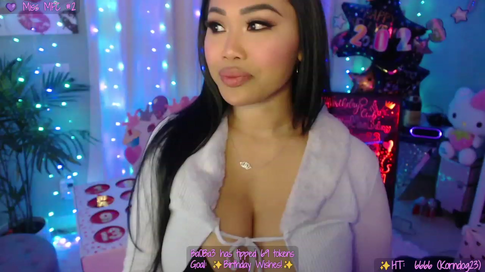 Gallery image thumbnail from SinCityVEE's myfreecams stream on, 01/08/2023, 08:23 image 12 of 20