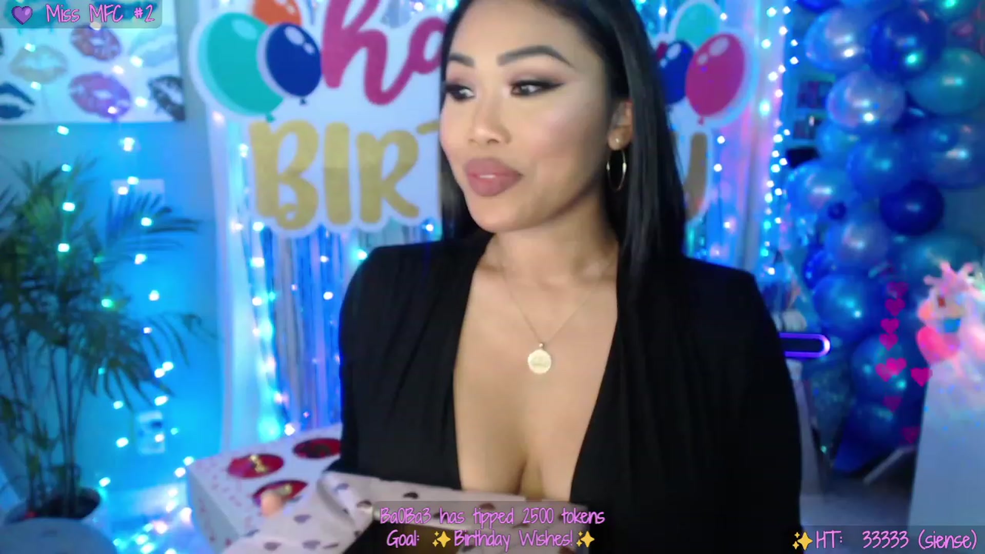 Gallery image thumbnail from SinCityVEE's myfreecams stream on, 01/15/2023, 06:02 image 16 of 20