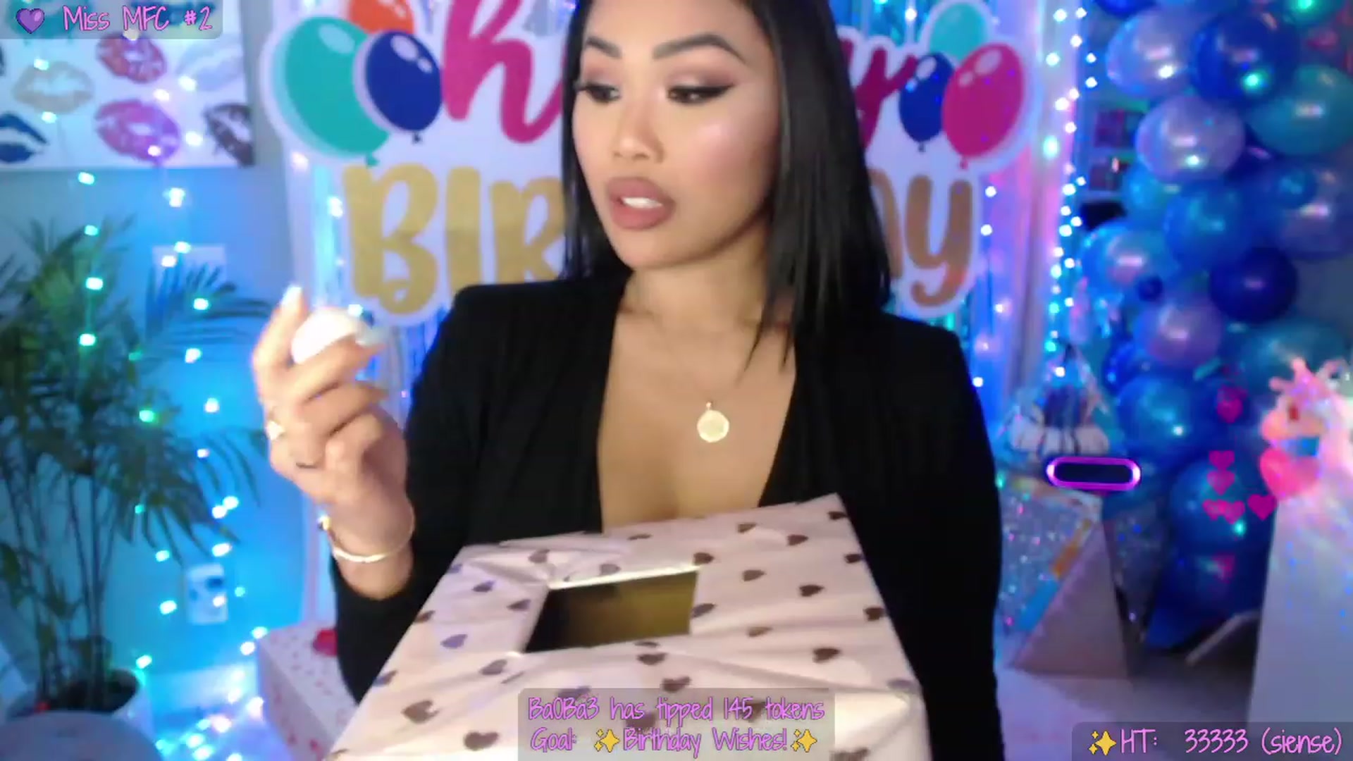 Gallery image thumbnail from SinCityVEE's myfreecams stream on, 01/15/2023, 06:02 image 15 of 20