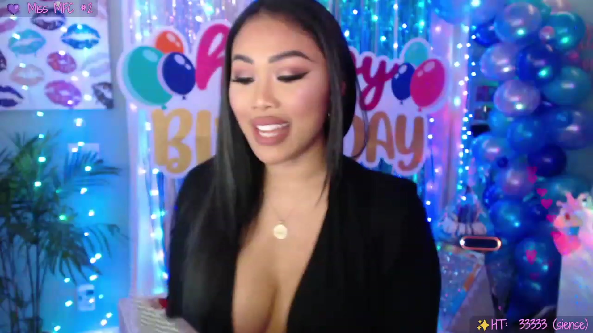 Gallery image thumbnail from SinCityVEE's myfreecams stream on, 01/15/2023, 06:02 image 17 of 20