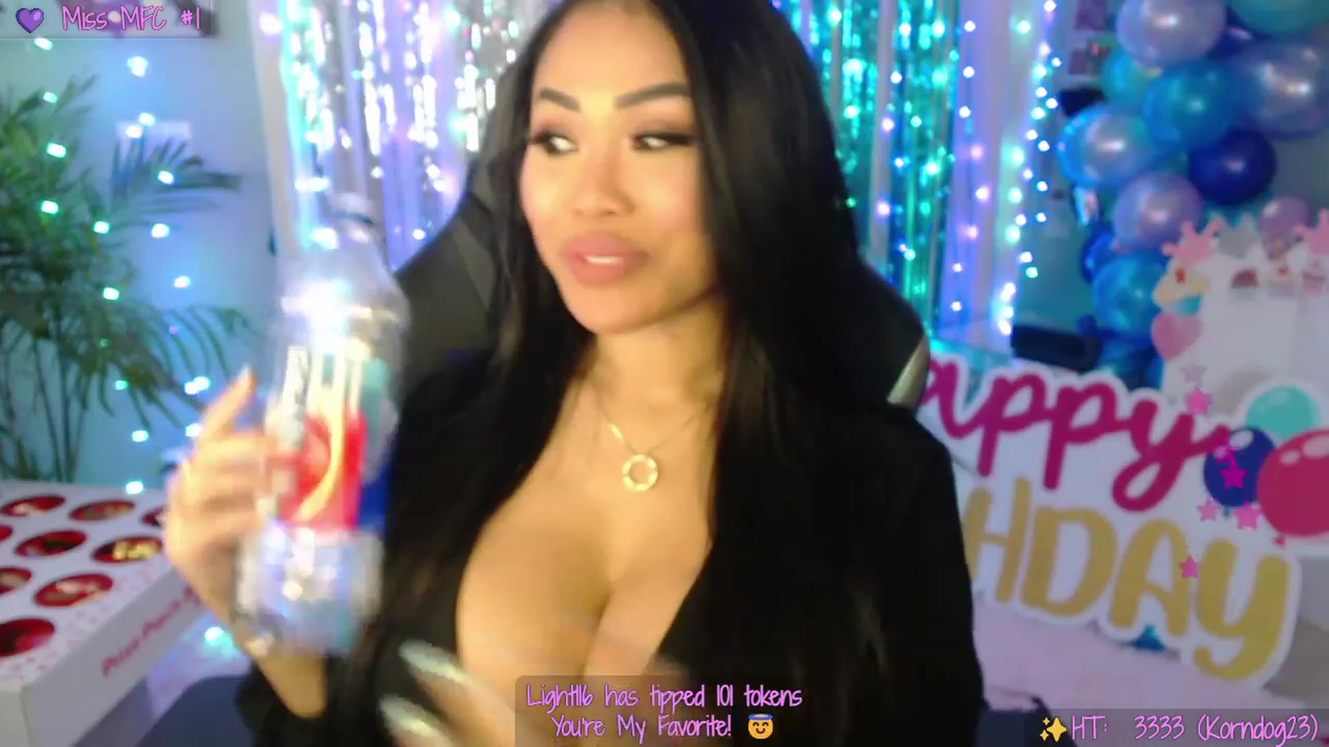 Gallery image thumbnail from SinCityVEE's myfreecams stream on, 01/16/2023, 08:38 image 8 of 20