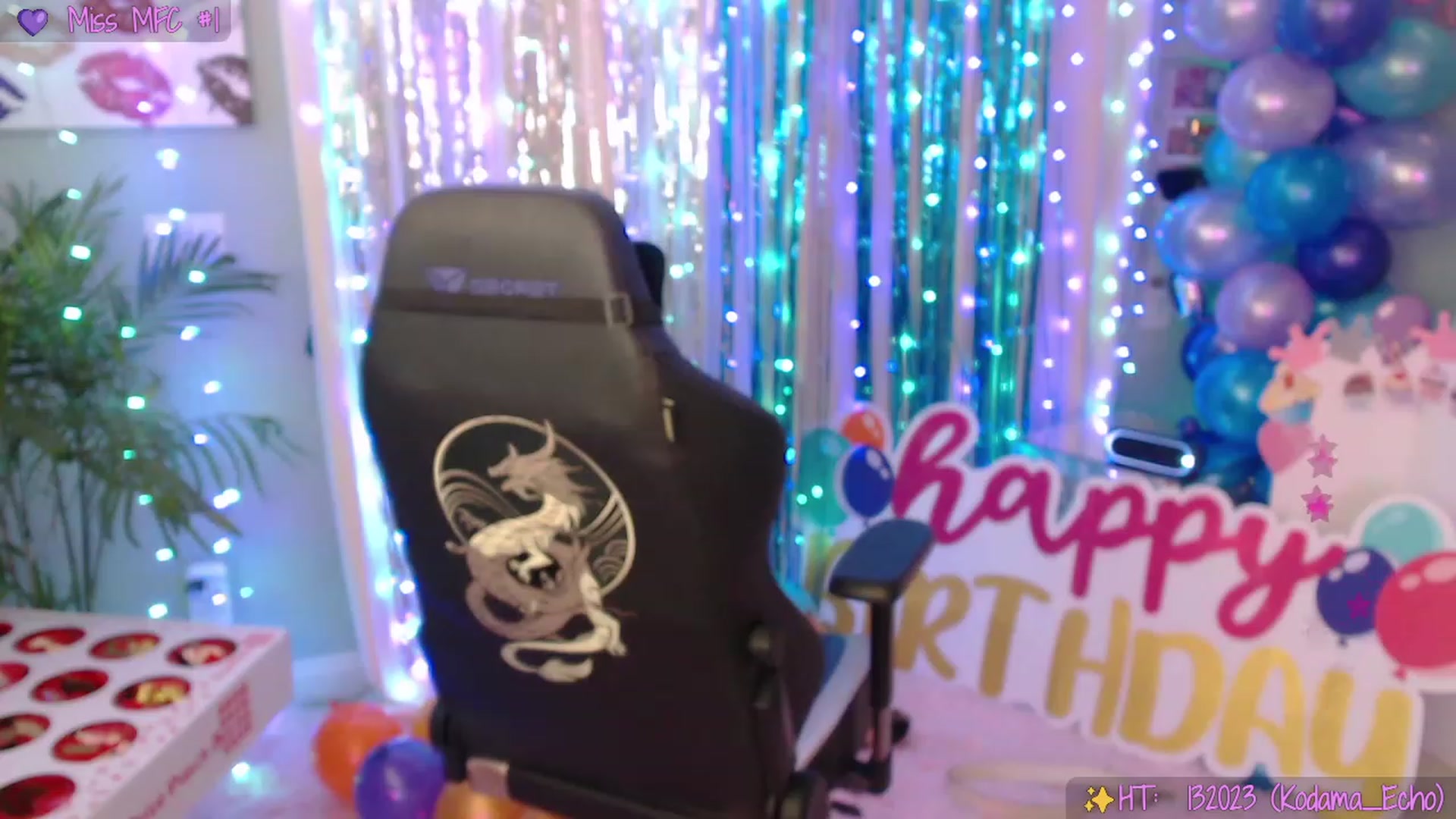 Gallery image thumbnail from SinCityVEE's myfreecams stream on, 01/16/2023, 08:38 image 12 of 20
