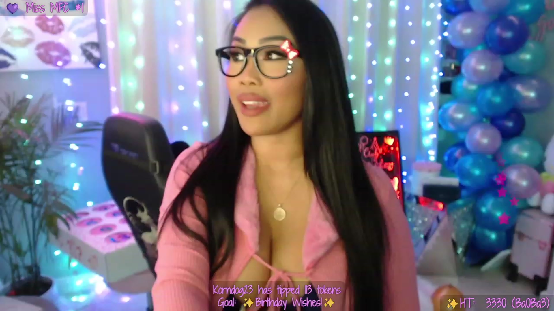 Gallery image thumbnail from SinCityVEE's myfreecams stream on, 01/21/2023, 06:53 image 18 of 20