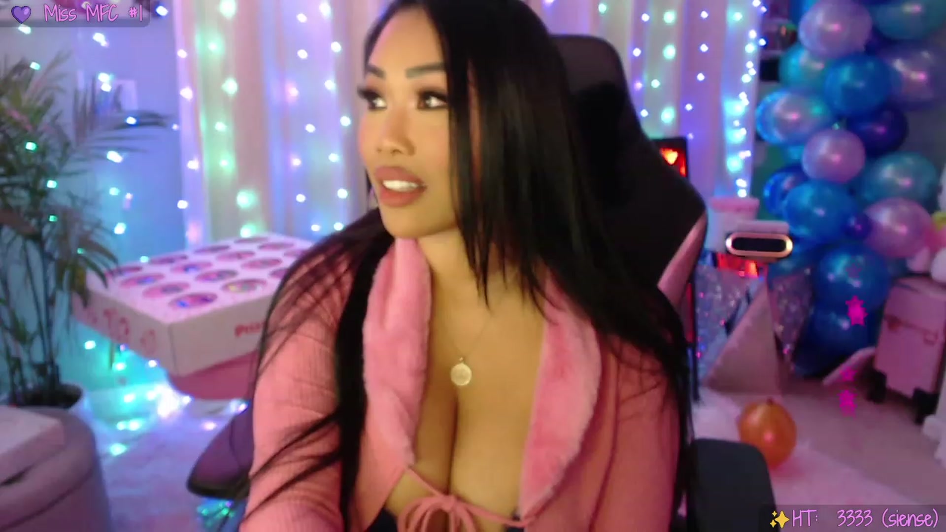 Gallery image thumbnail from SinCityVEE's myfreecams stream on, 01/21/2023, 08:20 image 4 of 20