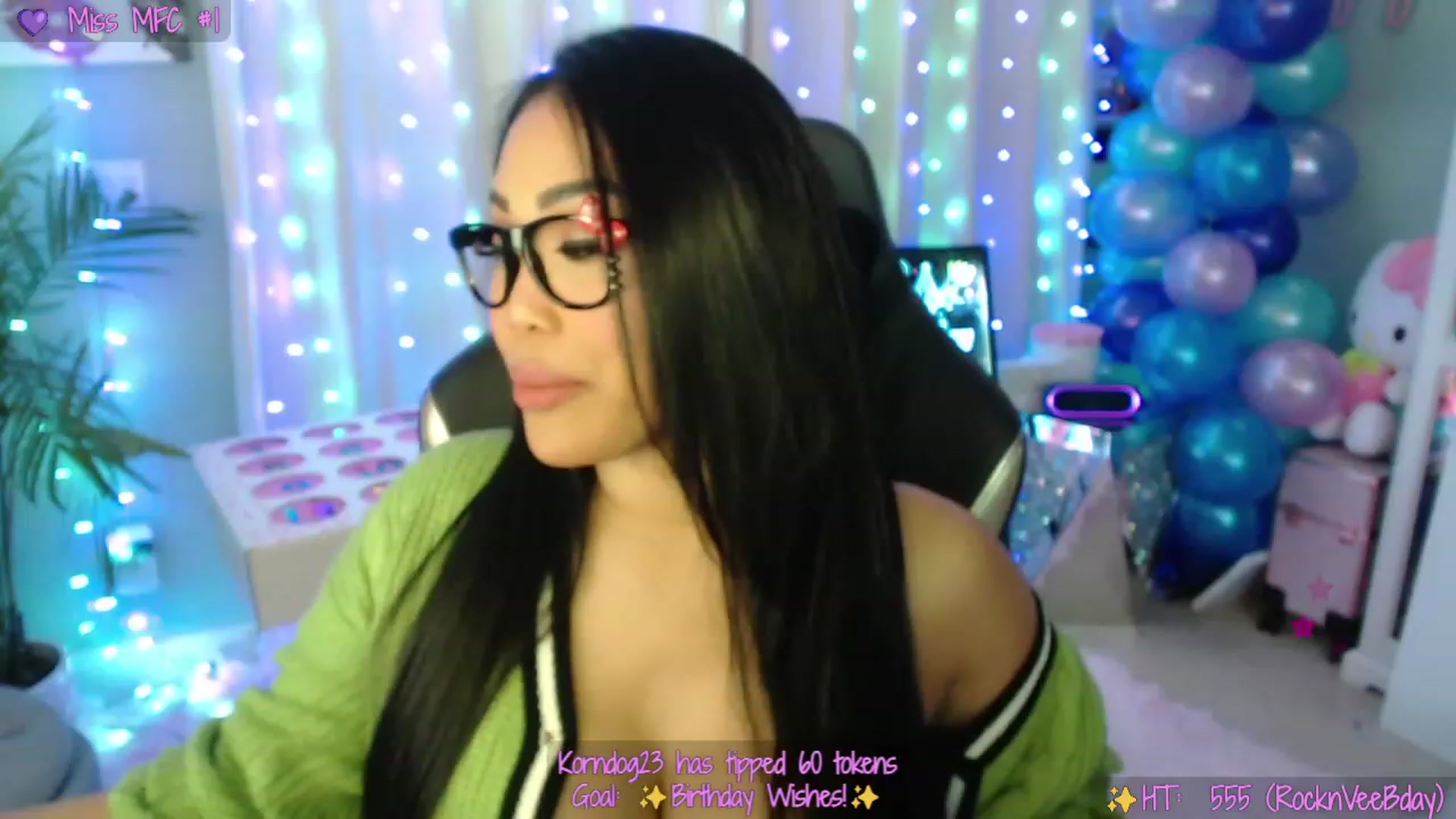 Gallery image thumbnail from SinCityVEE's myfreecams stream on, 01/26/2023, 05:21 image 6 of 20