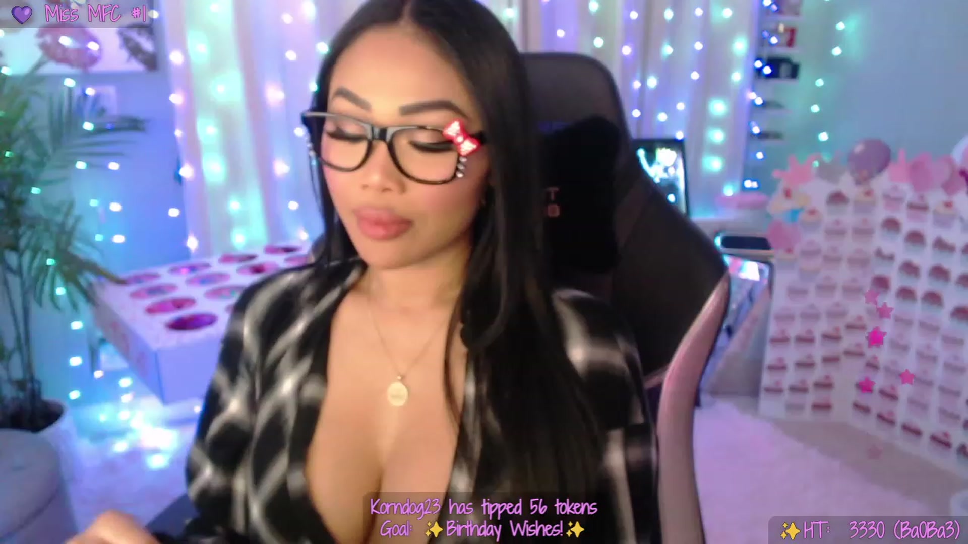Gallery image thumbnail from SinCityVEE's myfreecams stream on, 01/30/2023, 04:46 image 3 of 20