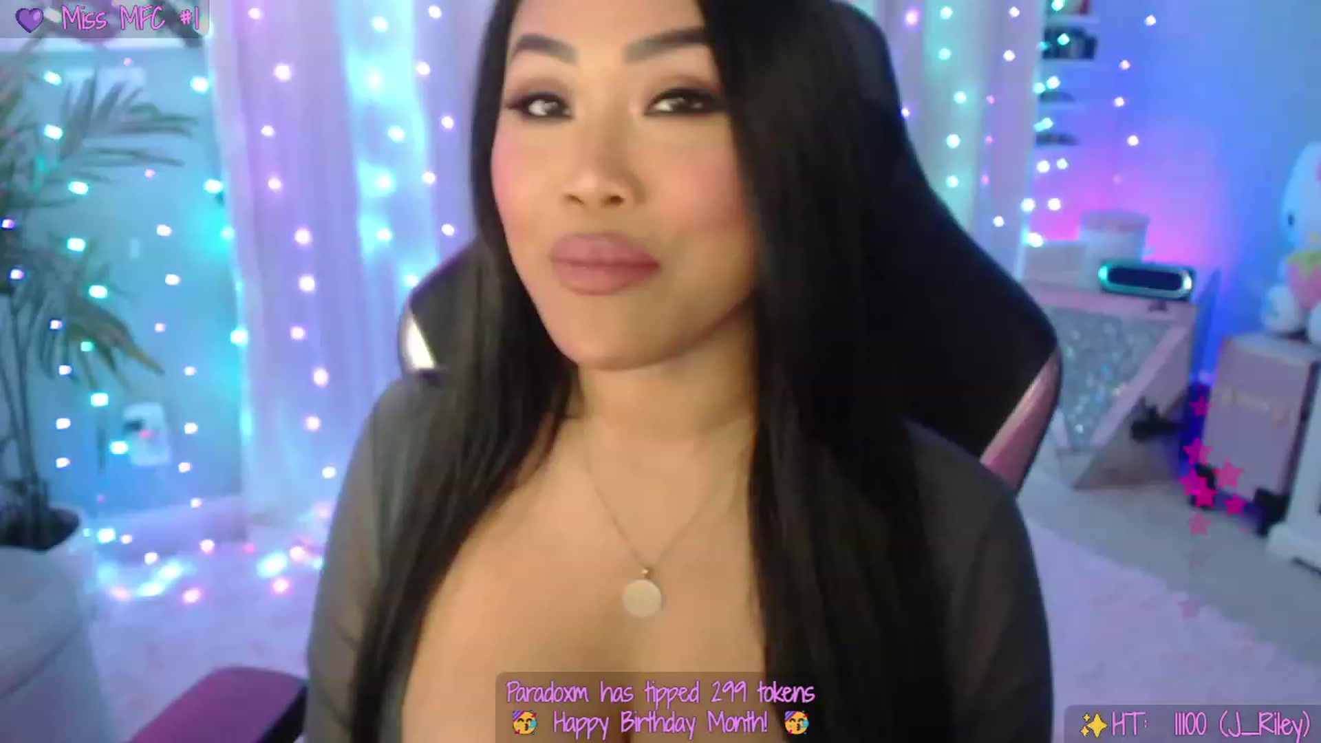 Gallery image thumbnail from SinCityVEE's myfreecams stream on, 02/01/2023, 07:35 image 18 of 20