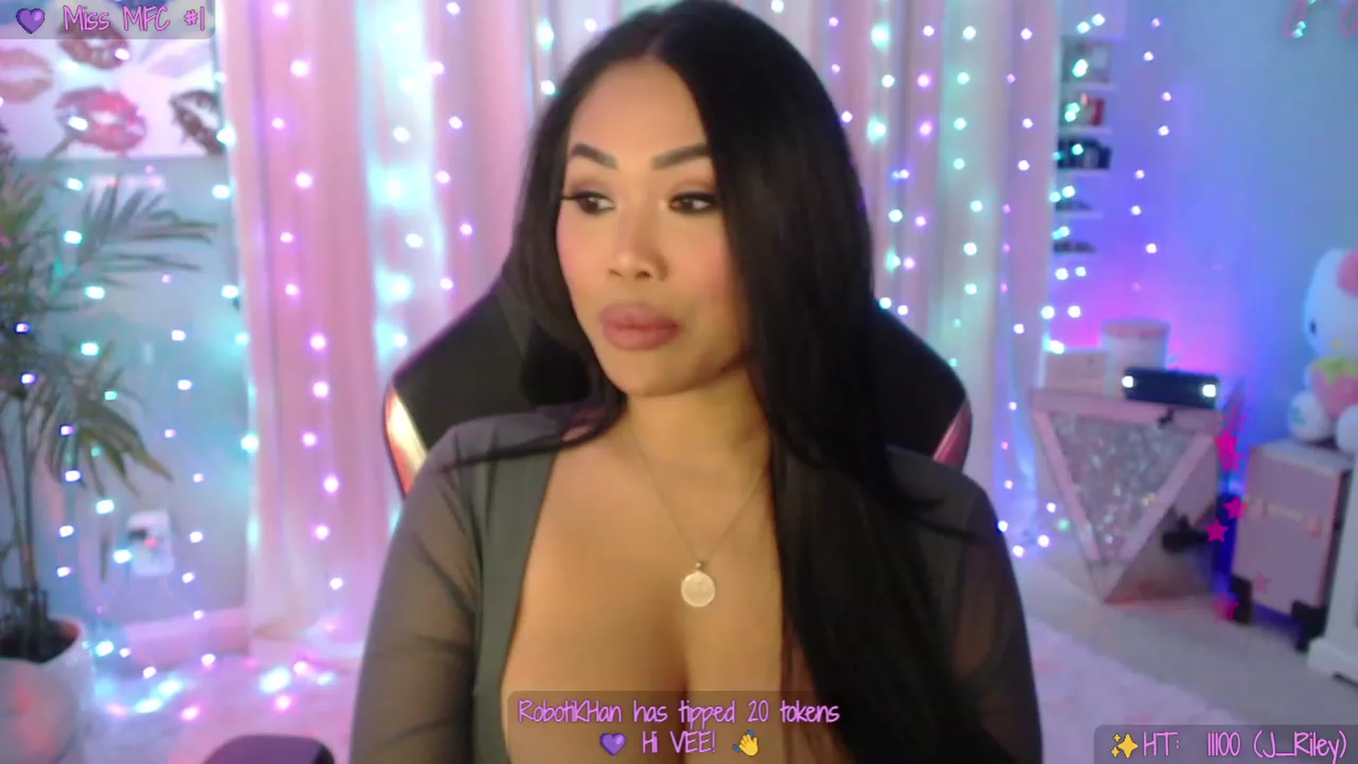 Gallery image thumbnail from SinCityVEE's myfreecams stream on, 02/01/2023, 07:35 image 17 of 20