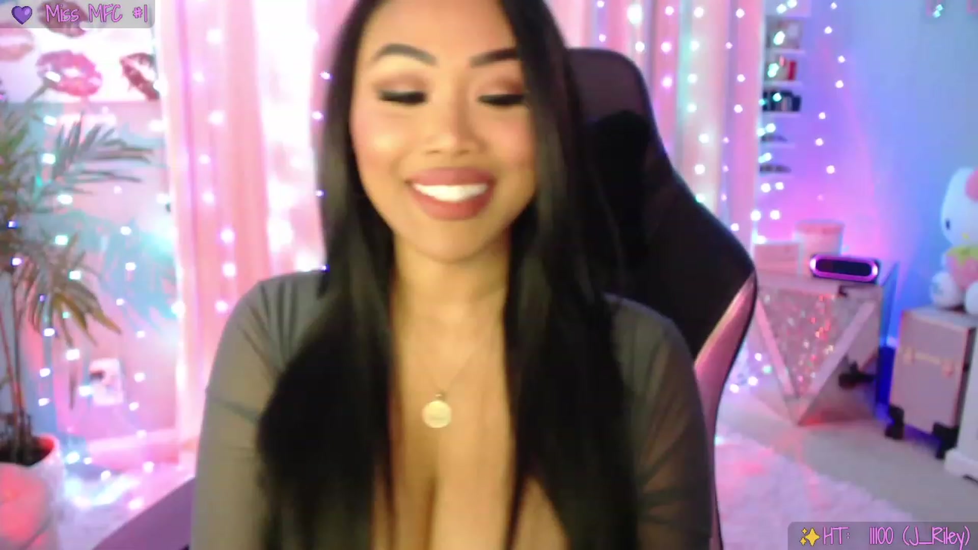 Gallery image thumbnail from SinCityVEE's myfreecams stream on, 02/01/2023, 08:07 image 16 of 20