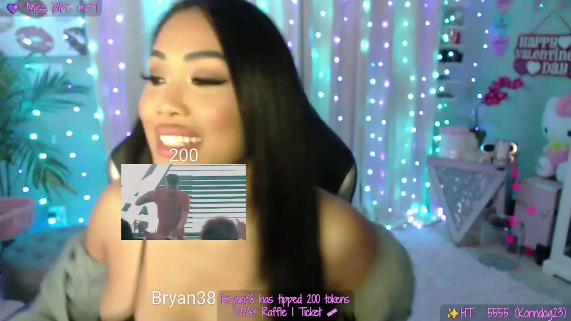 Gallery image thumbnail from SinCityVEE's myfreecams stream on, 02/03/2023, 07:05 image 3 of 20