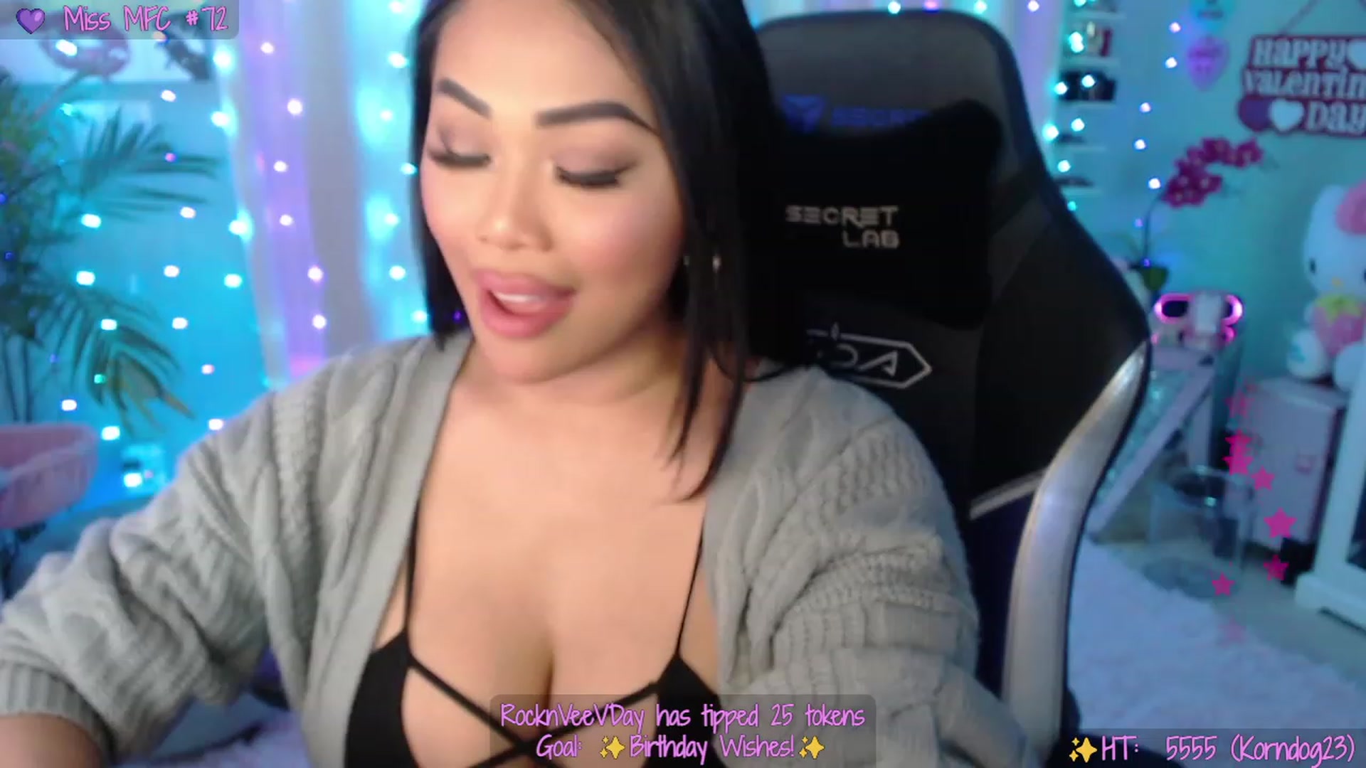 Gallery image thumbnail from SinCityVEE's myfreecams stream on, 02/03/2023, 07:05 image 8 of 20