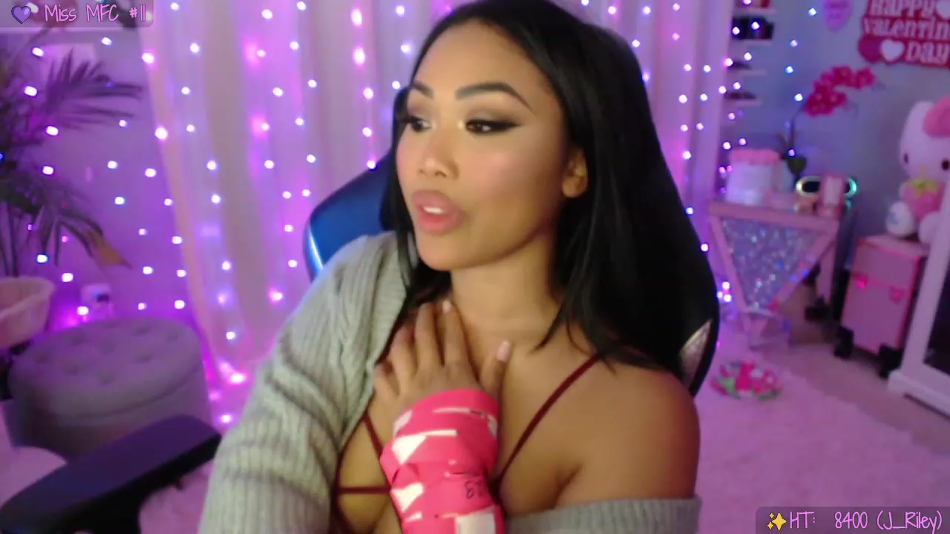 Gallery image thumbnail from SinCityVEE's myfreecams stream on, 02/05/2023, 09:52 image 17 of 20
