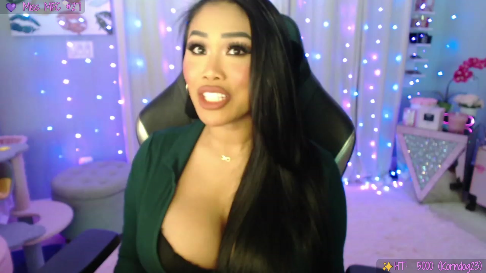 Gallery image thumbnail from SinCityVEE's myfreecams stream on, 03/04/2023, 07:52 image 8 of 20