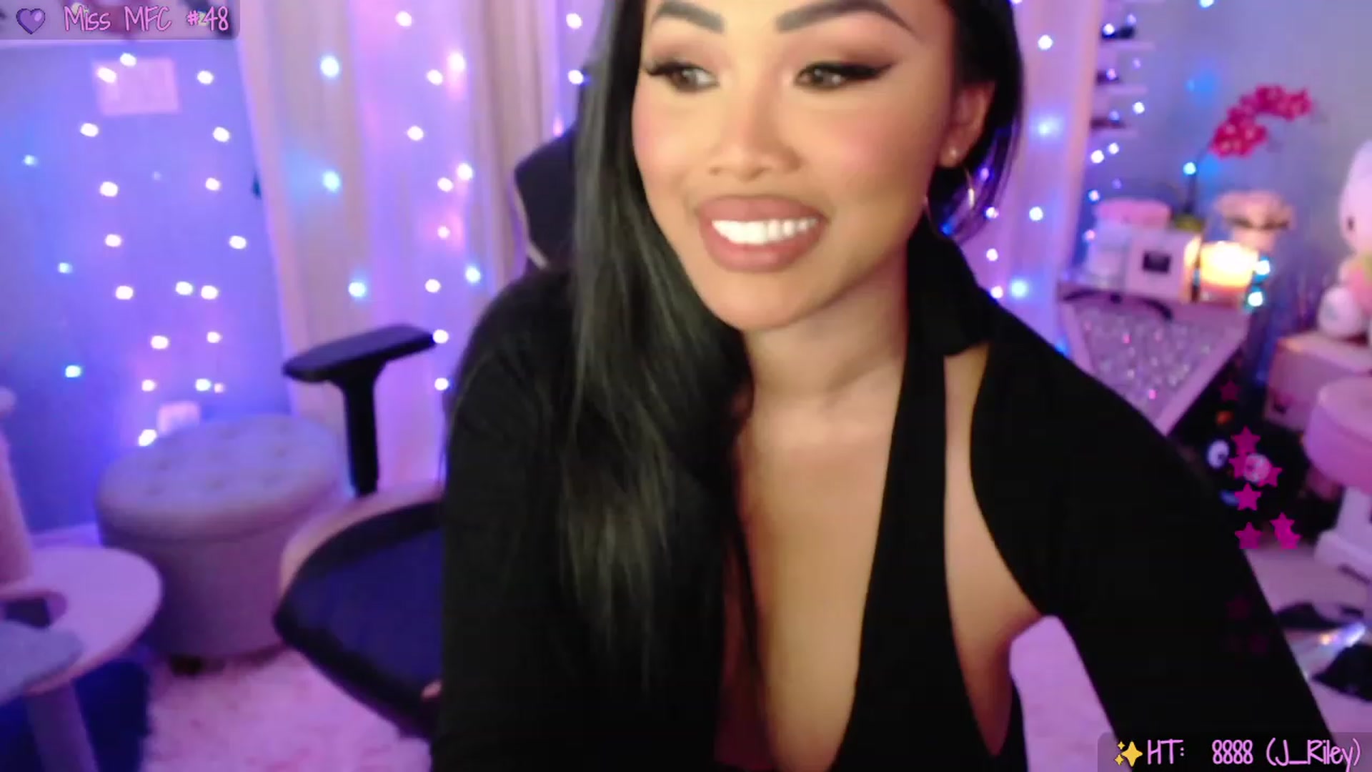 Gallery image thumbnail from SinCityVEE's myfreecams stream on, 03/11/2023, 09:48 image 14 of 20