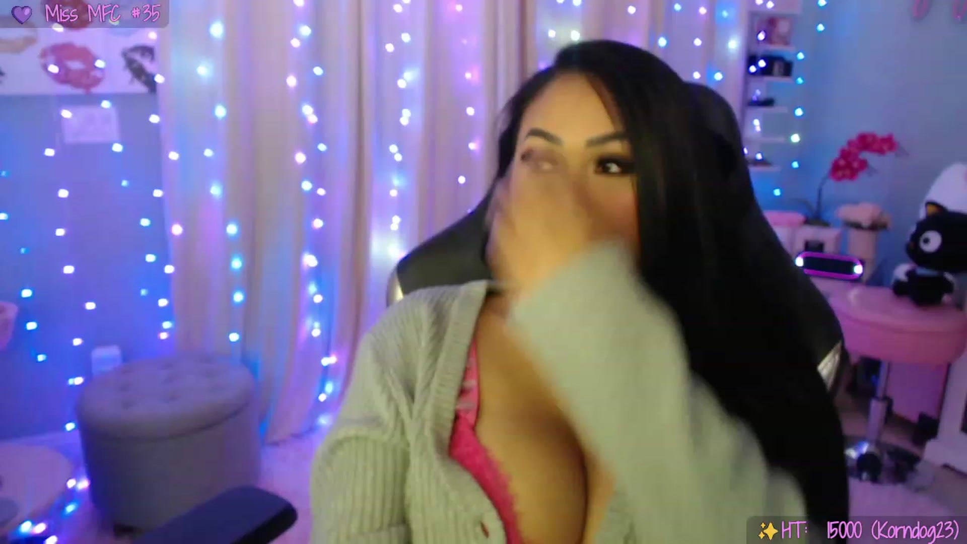 Gallery image thumbnail from SinCityVEE's myfreecams stream on, 03/26/2023, 07:59 image 13 of 20