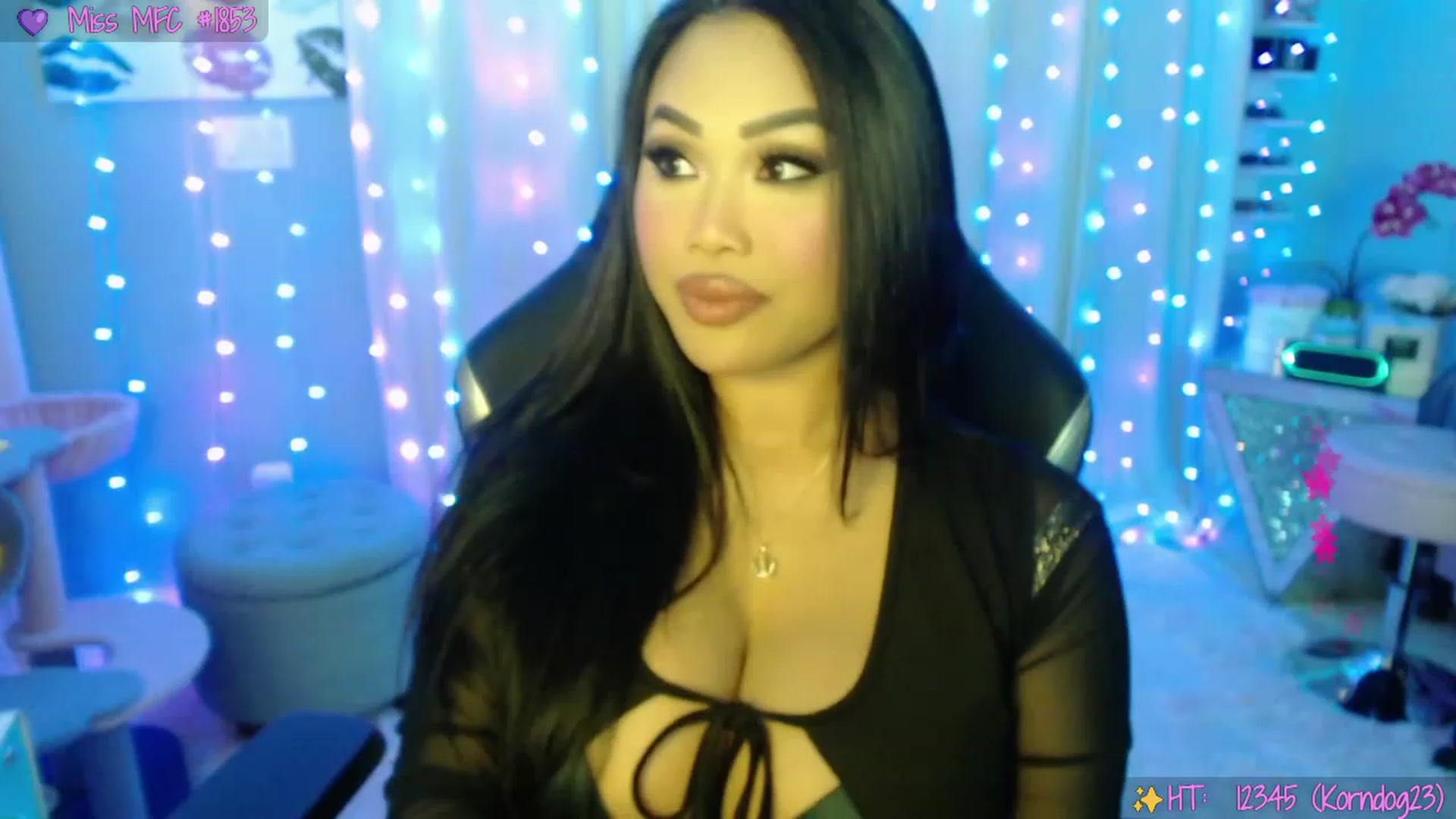 Gallery image thumbnail from SinCityVEE's myfreecams stream on, 04/15/2023, 06:46 image 9 of 20
