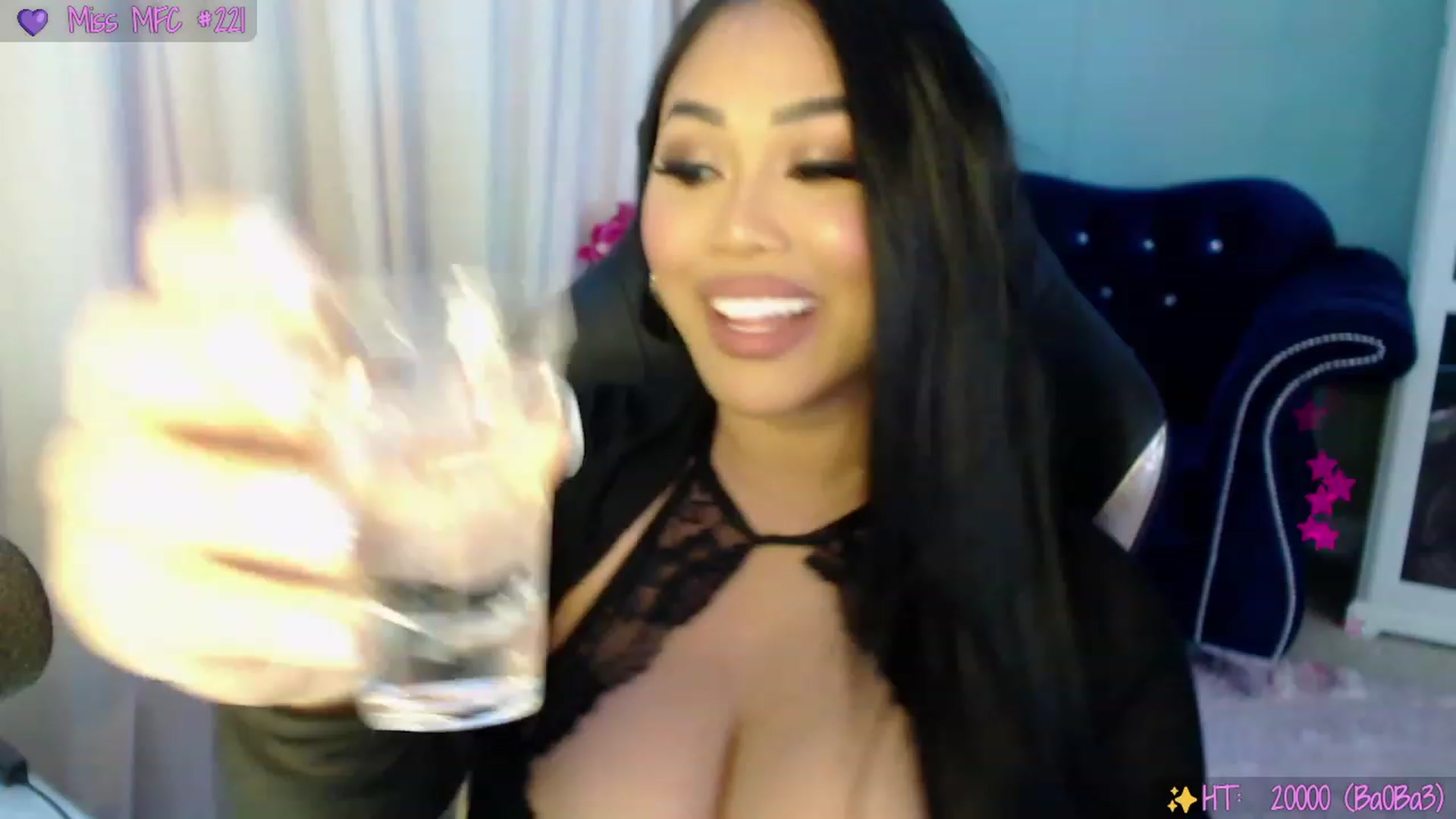 Gallery image thumbnail from SinCityVEE's myfreecams stream on, 07/22/2023, 07:36 image 15 of 20