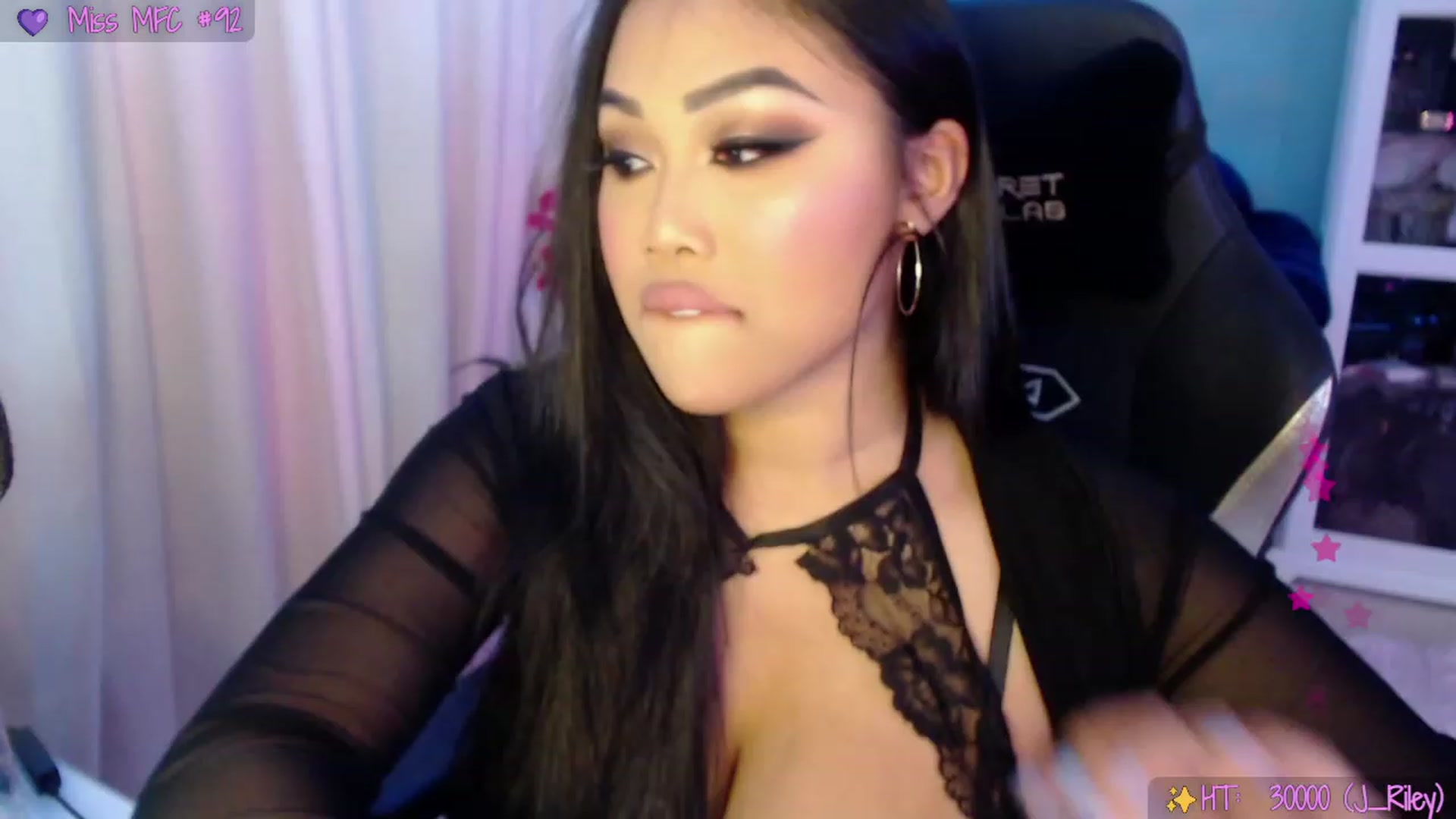 Gallery image thumbnail from SinCityVEE's myfreecams stream on, 07/22/2023, 10:04 image 5 of 20