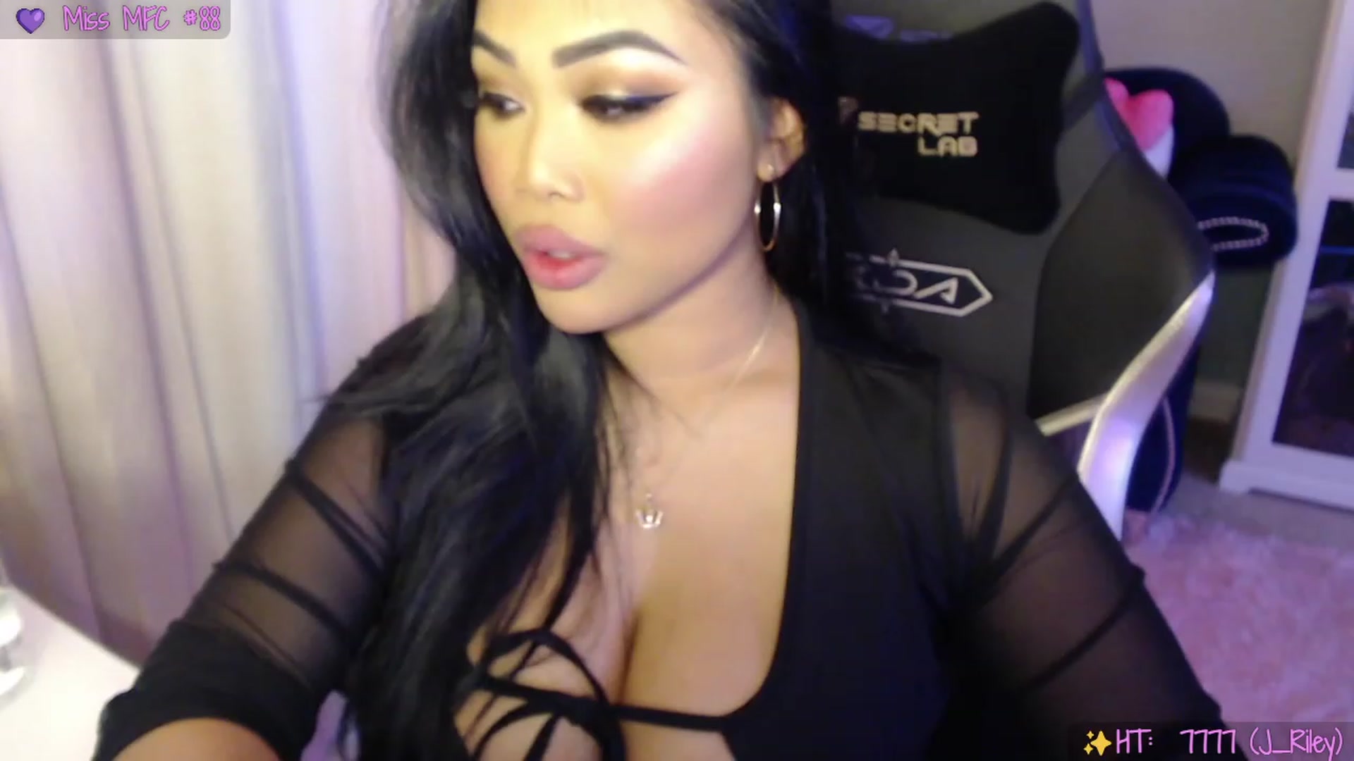 Gallery image thumbnail from SinCityVEE's myfreecams stream on, 07/29/2023, 09:12 image 19 of 20