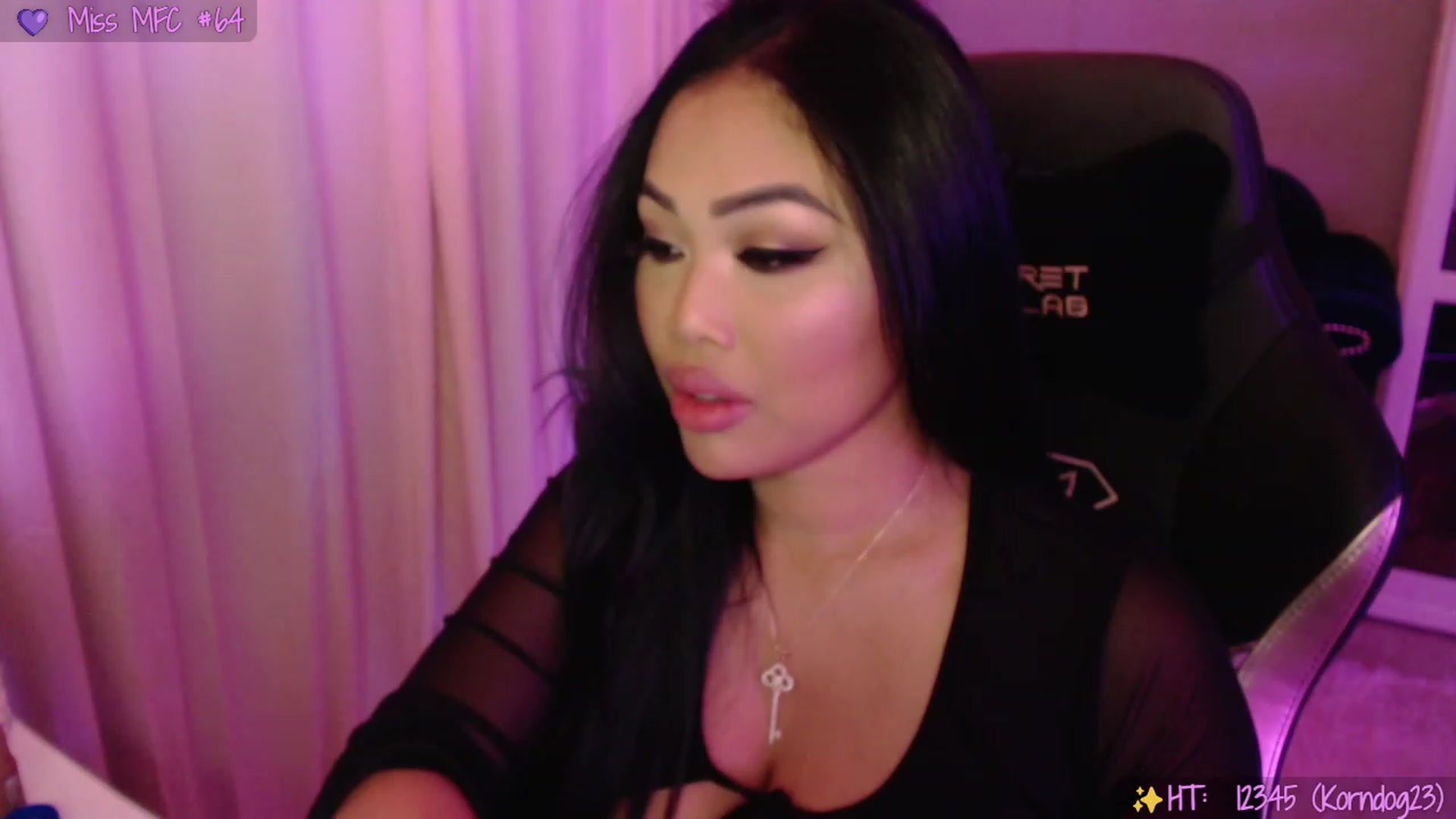 Gallery image thumbnail from SinCityVEE's myfreecams stream on, 07/30/2023, 10:46 image 6 of 20