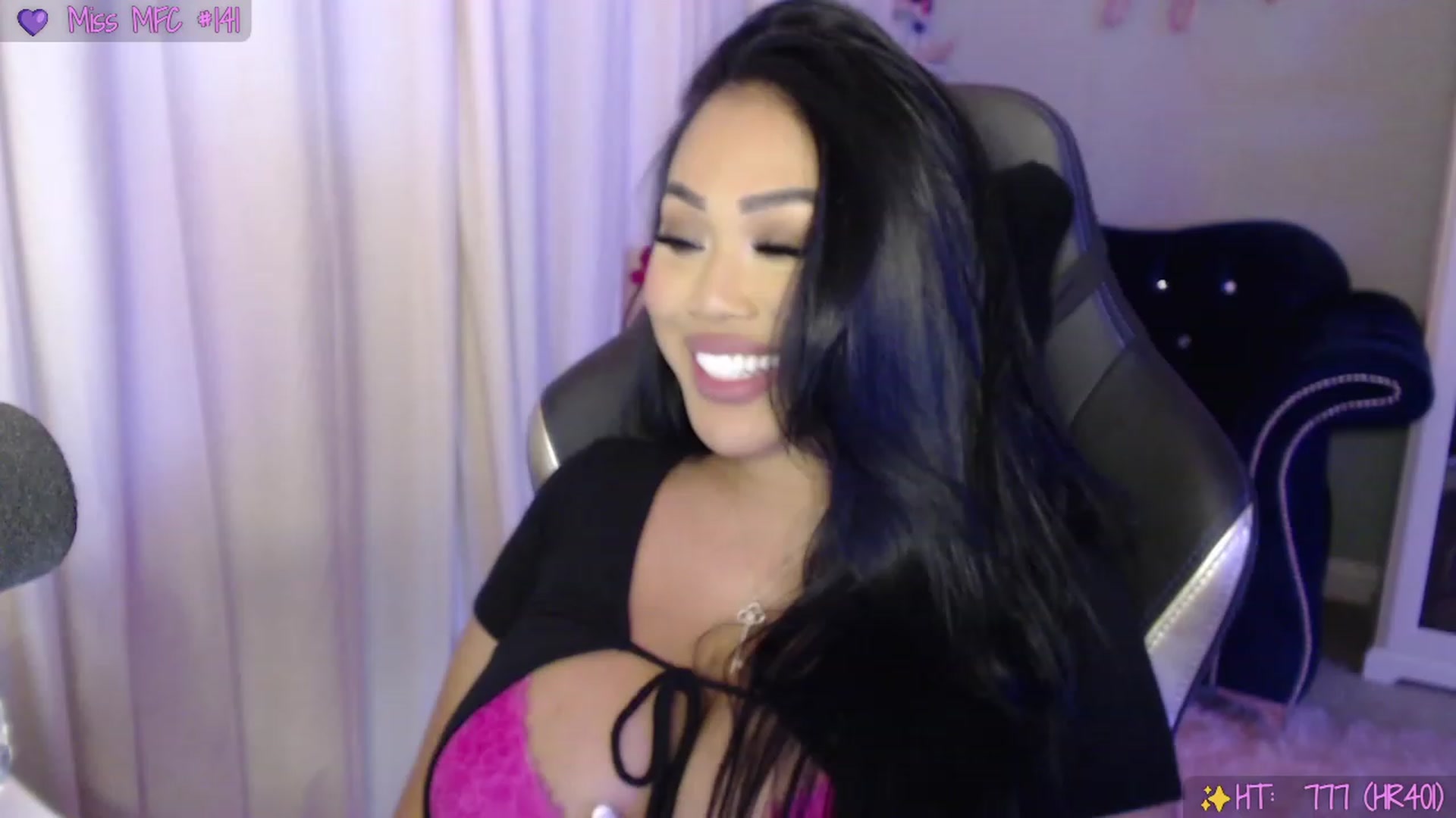 Gallery image thumbnail from SinCityVEE's myfreecams stream on, 08/05/2023, 08:42 image 7 of 20