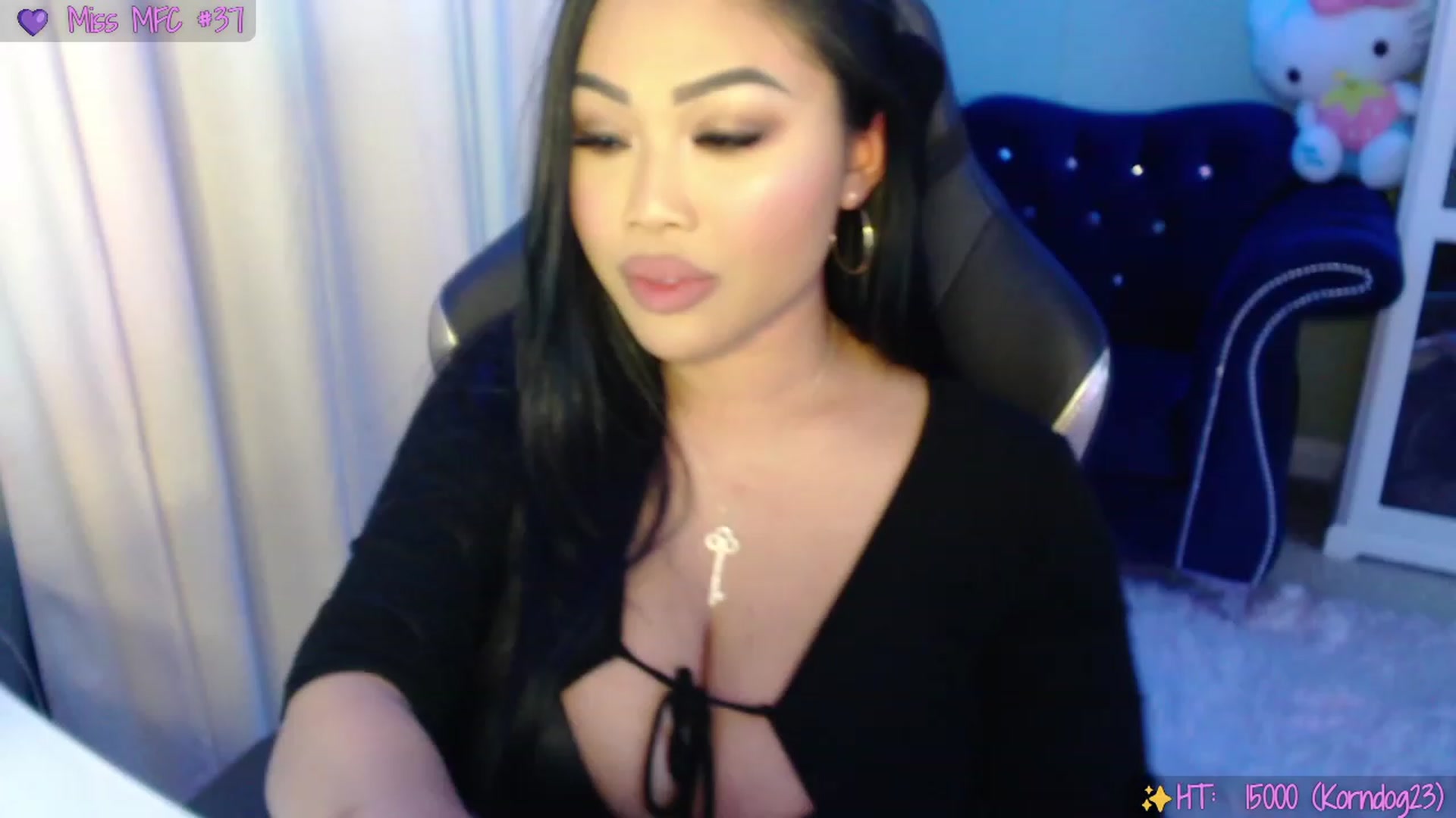 Gallery image thumbnail from SinCityVEE's myfreecams stream on, 08/13/2023, 08:11 image 13 of 20