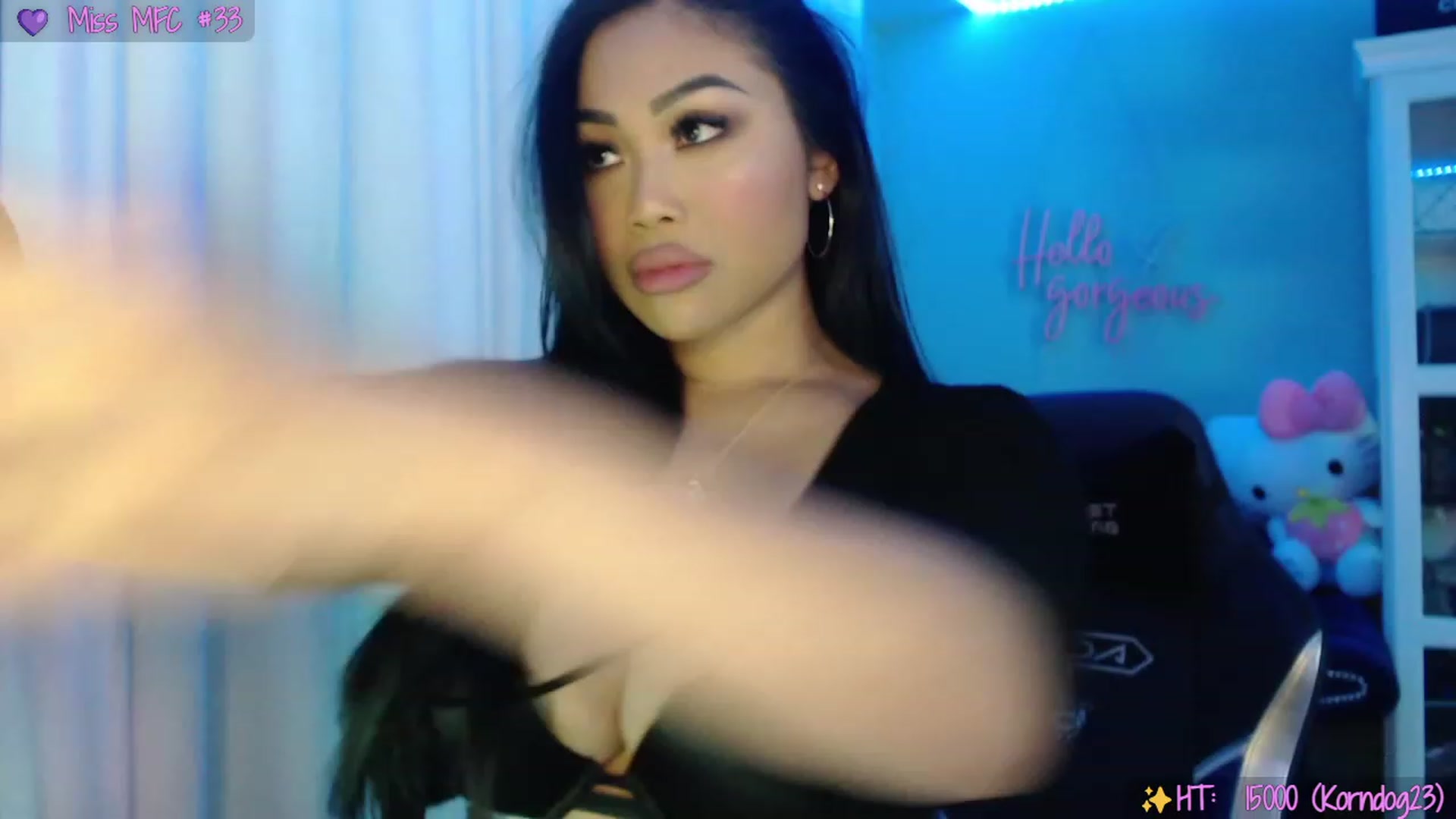 Gallery image thumbnail from SinCityVEE's myfreecams stream on, 08/13/2023, 09:31 image 7 of 20
