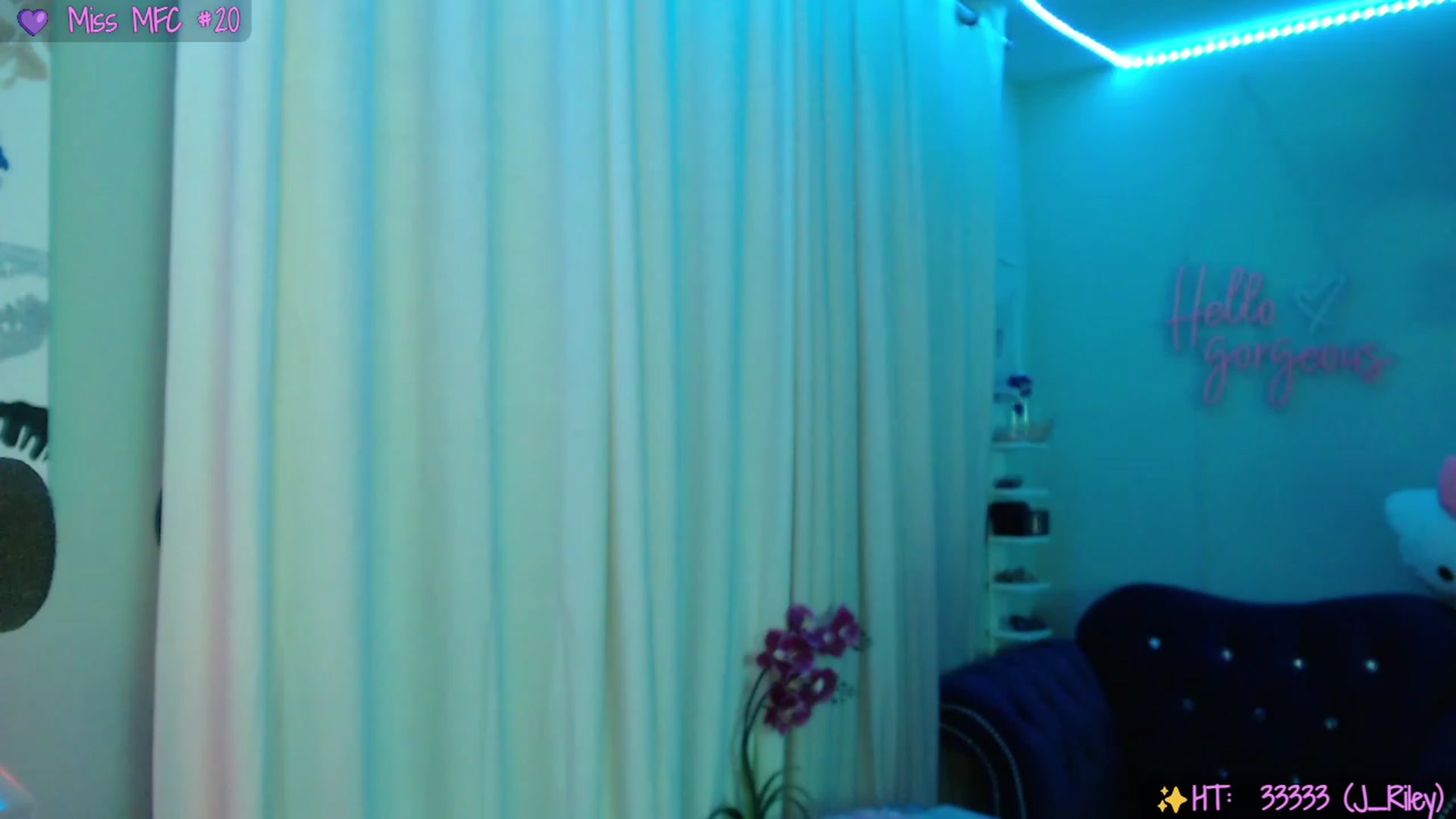 Gallery image thumbnail from SinCityVEE's myfreecams stream on, 08/20/2023, 13:22 image 6 of 20