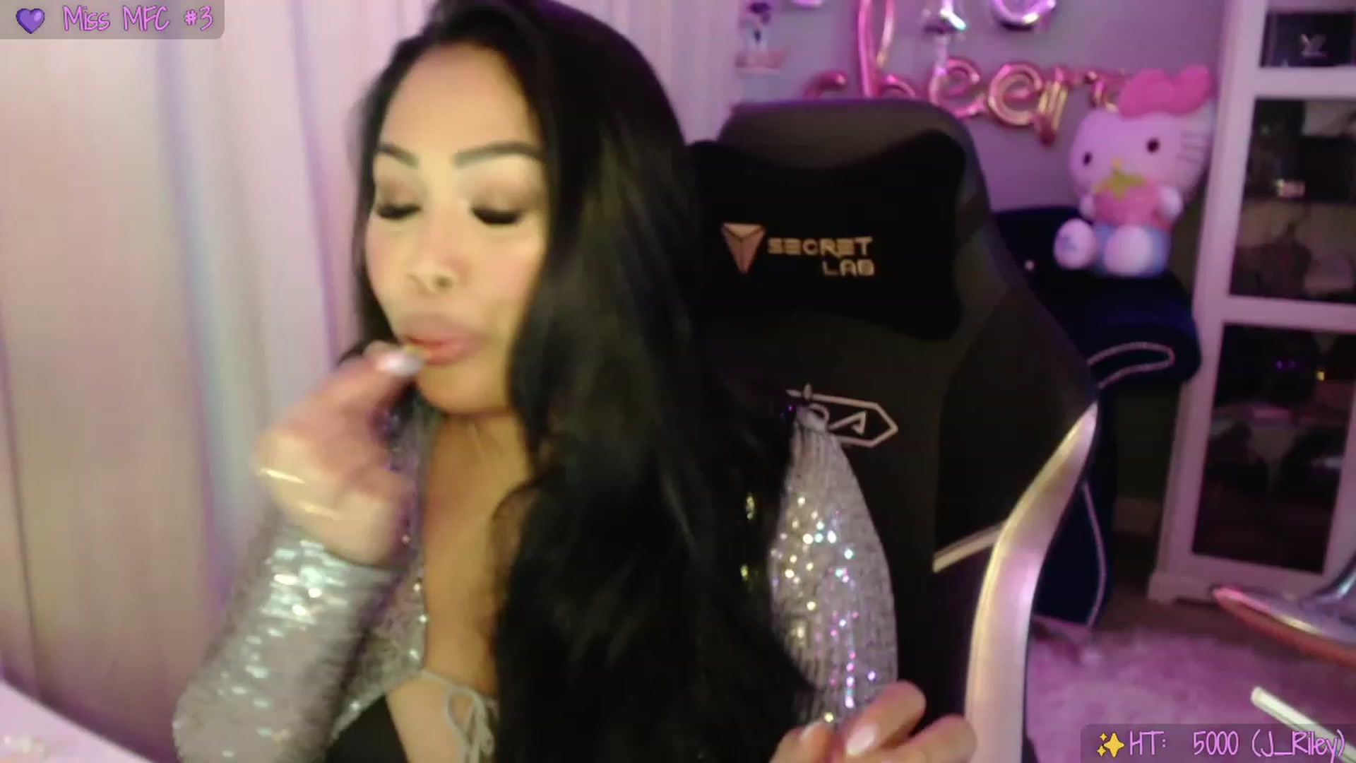 Gallery image thumbnail from SinCityVEE's myfreecams stream on, 09/16/2023, 08:37 image 4 of 20