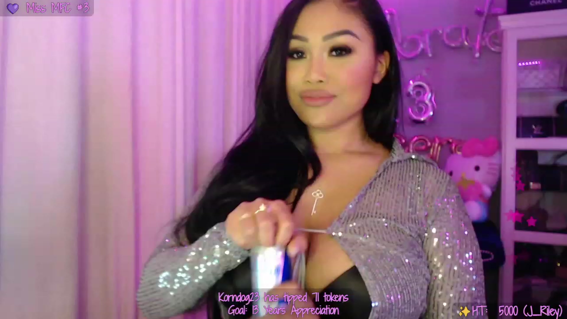 Gallery image thumbnail from SinCityVEE's myfreecams stream on, 09/16/2023, 08:37 image 2 of 20