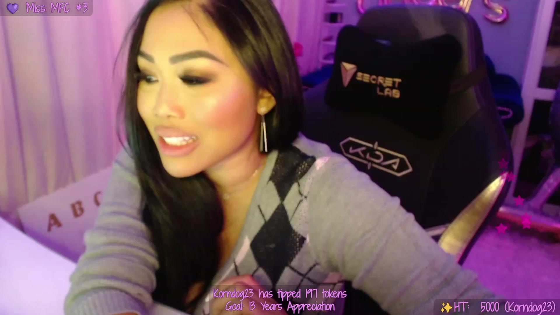 Gallery image thumbnail from SinCityVEE's myfreecams stream on, 09/18/2023, 07:25 image 11 of 20