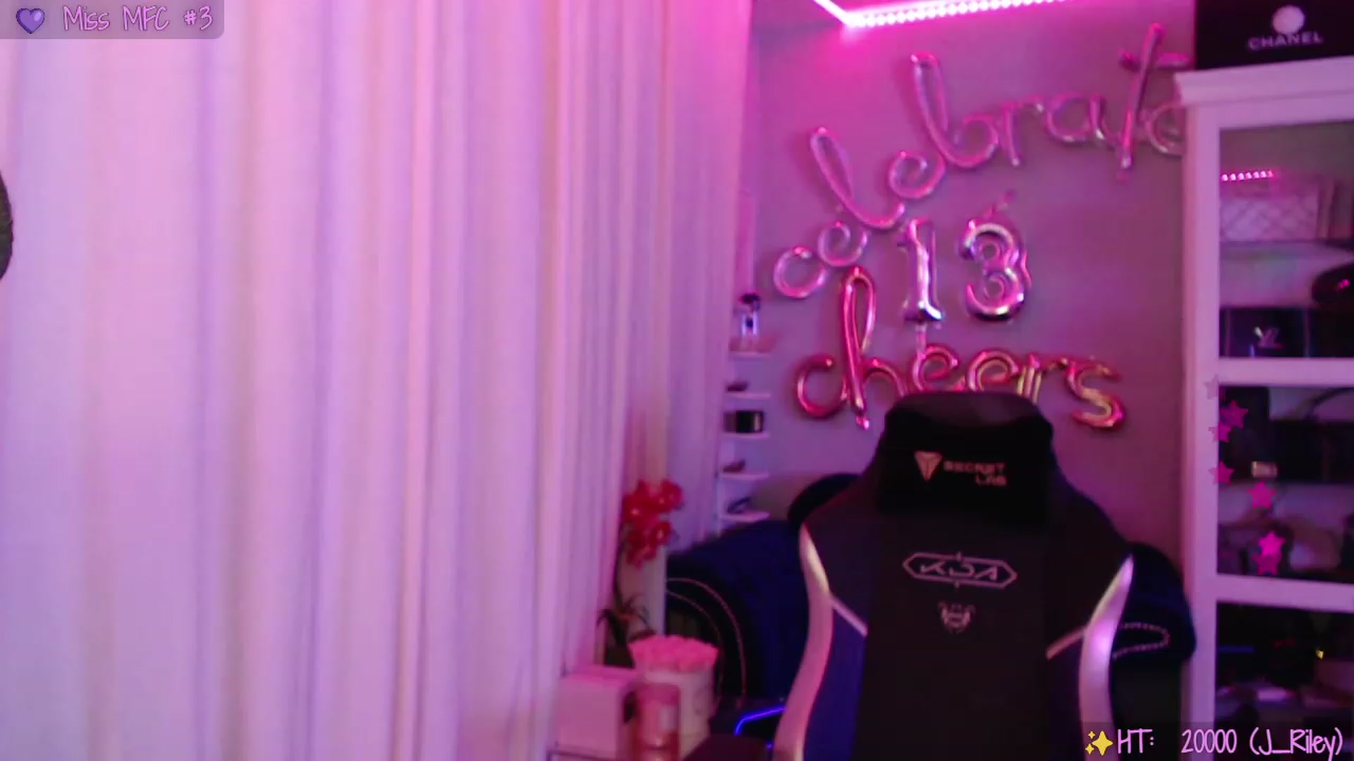 Gallery image thumbnail from SinCityVEE's myfreecams stream on, 09/24/2023, 08:24 image 14 of 20