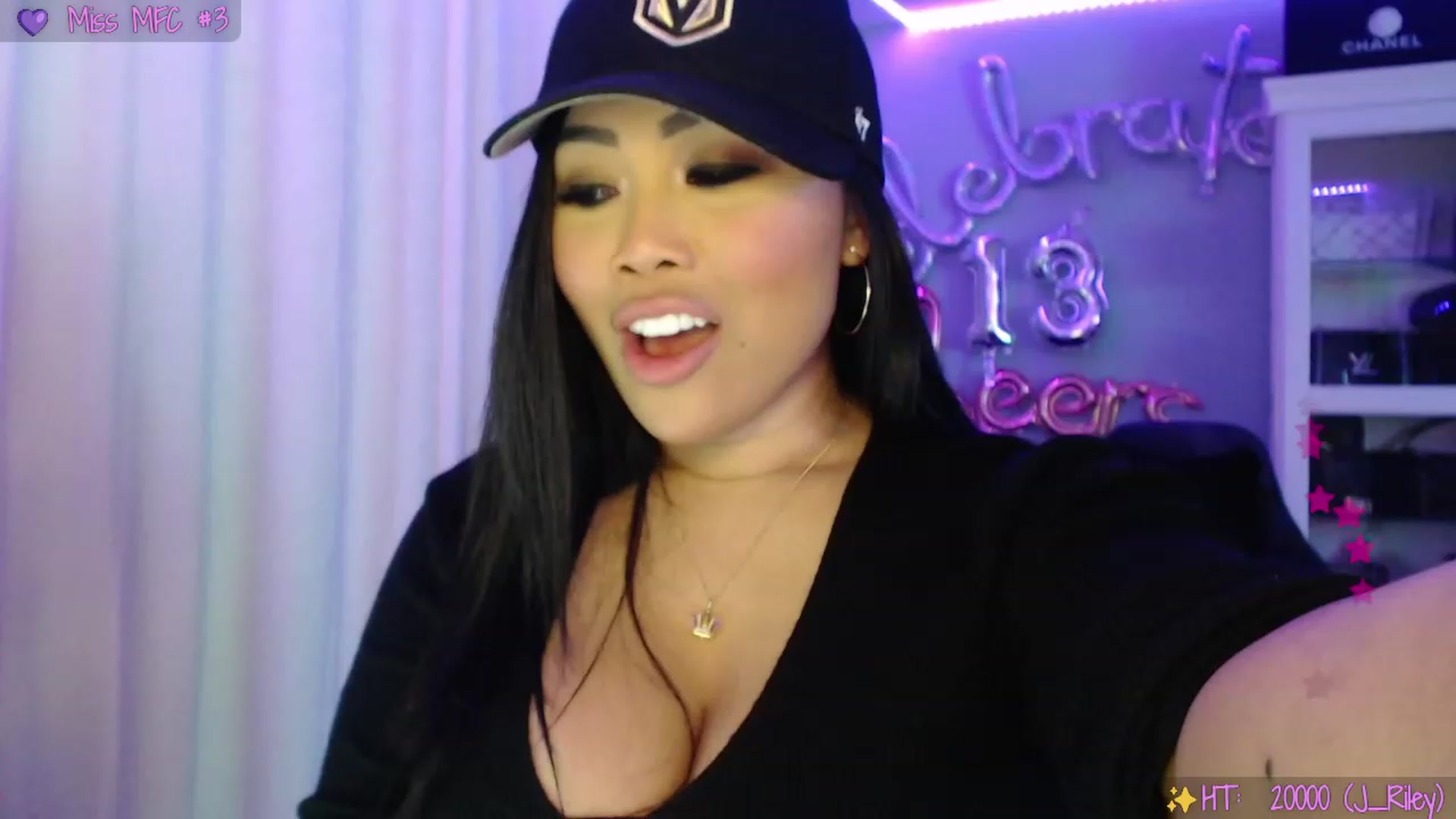 Gallery image thumbnail from SinCityVEE's myfreecams stream on, 09/24/2023, 08:24 image 18 of 20