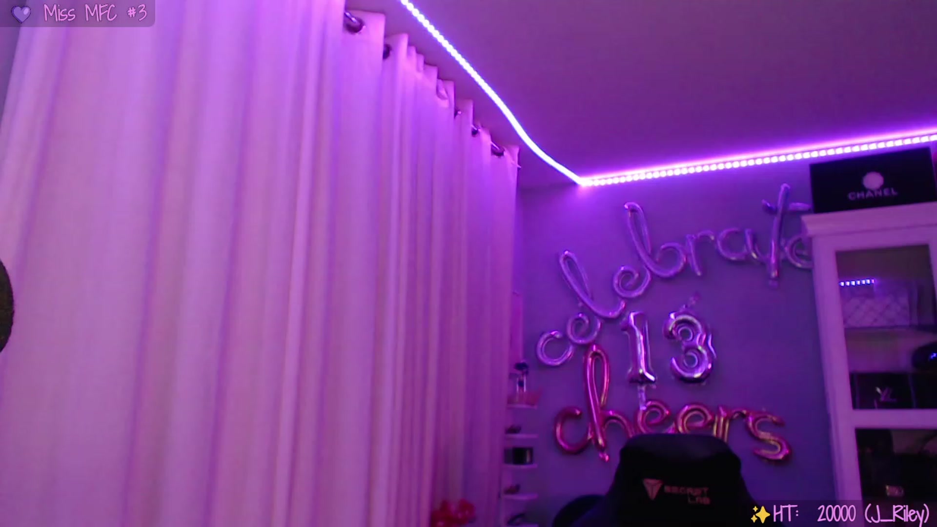 Gallery image thumbnail from SinCityVEE's myfreecams stream on, 09/24/2023, 08:24 image 13 of 20