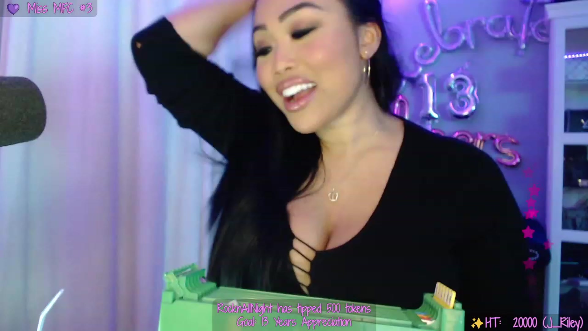 Gallery image thumbnail from SinCityVEE's myfreecams stream on, 09/24/2023, 08:24 image 1 of 20