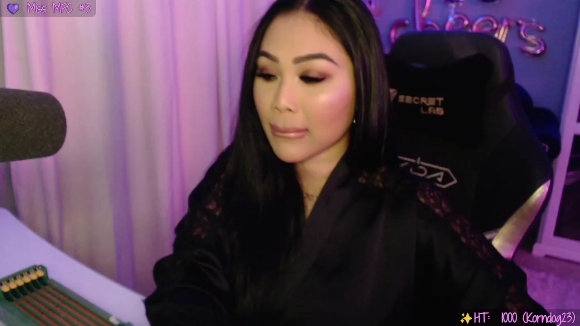 Gallery image thumbnail from SinCityVEE's myfreecams stream on, 09/27/2023, 07:23 image 3 of 20