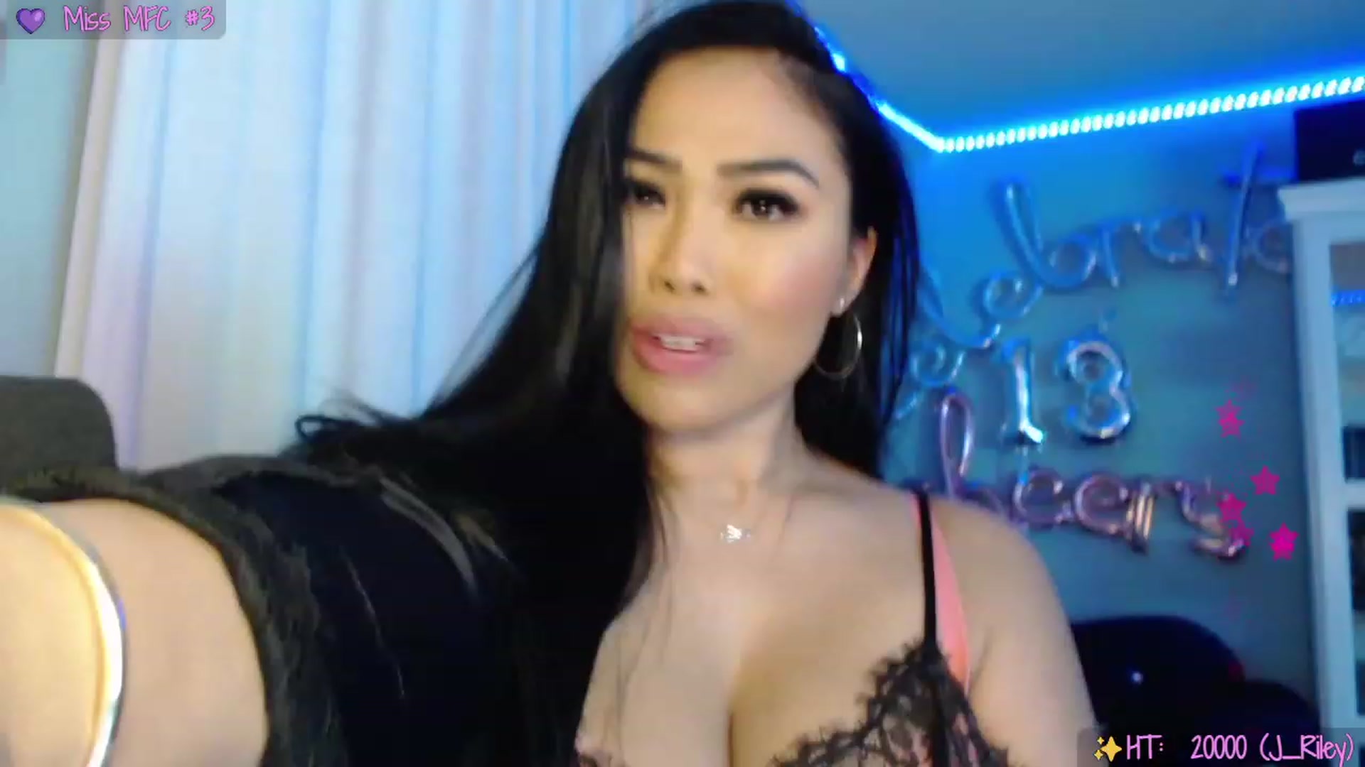 Gallery image thumbnail from SinCityVEE's myfreecams stream on, 09/27/2023, 07:23 image 15 of 20
